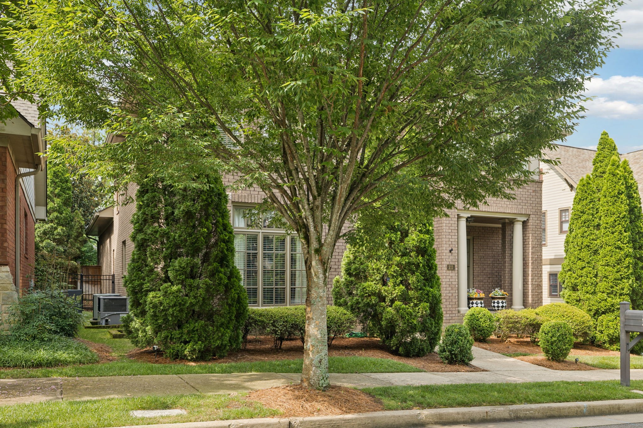 213 Lone Oak Village Way