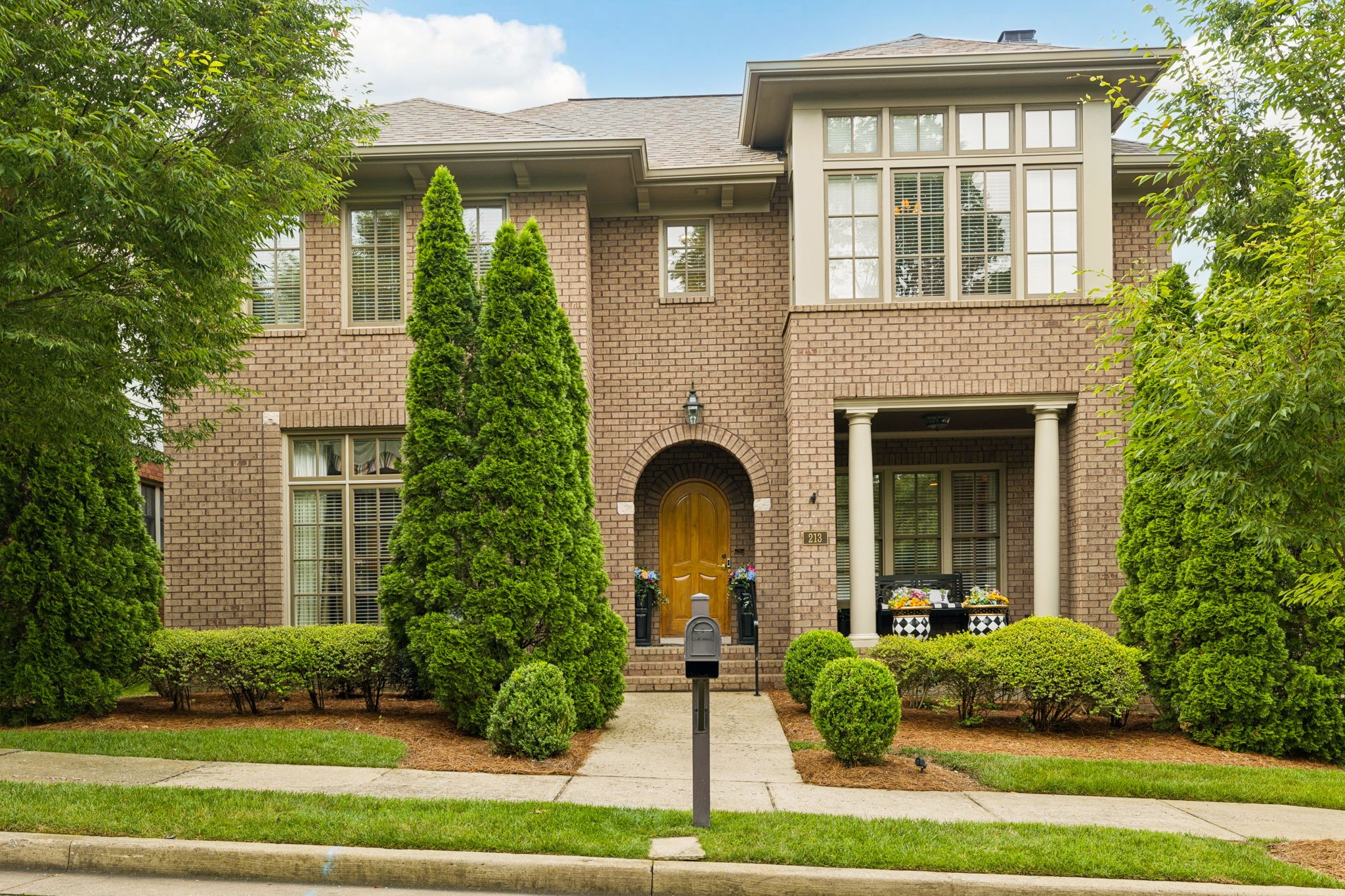 213 Lone Oak Village Way