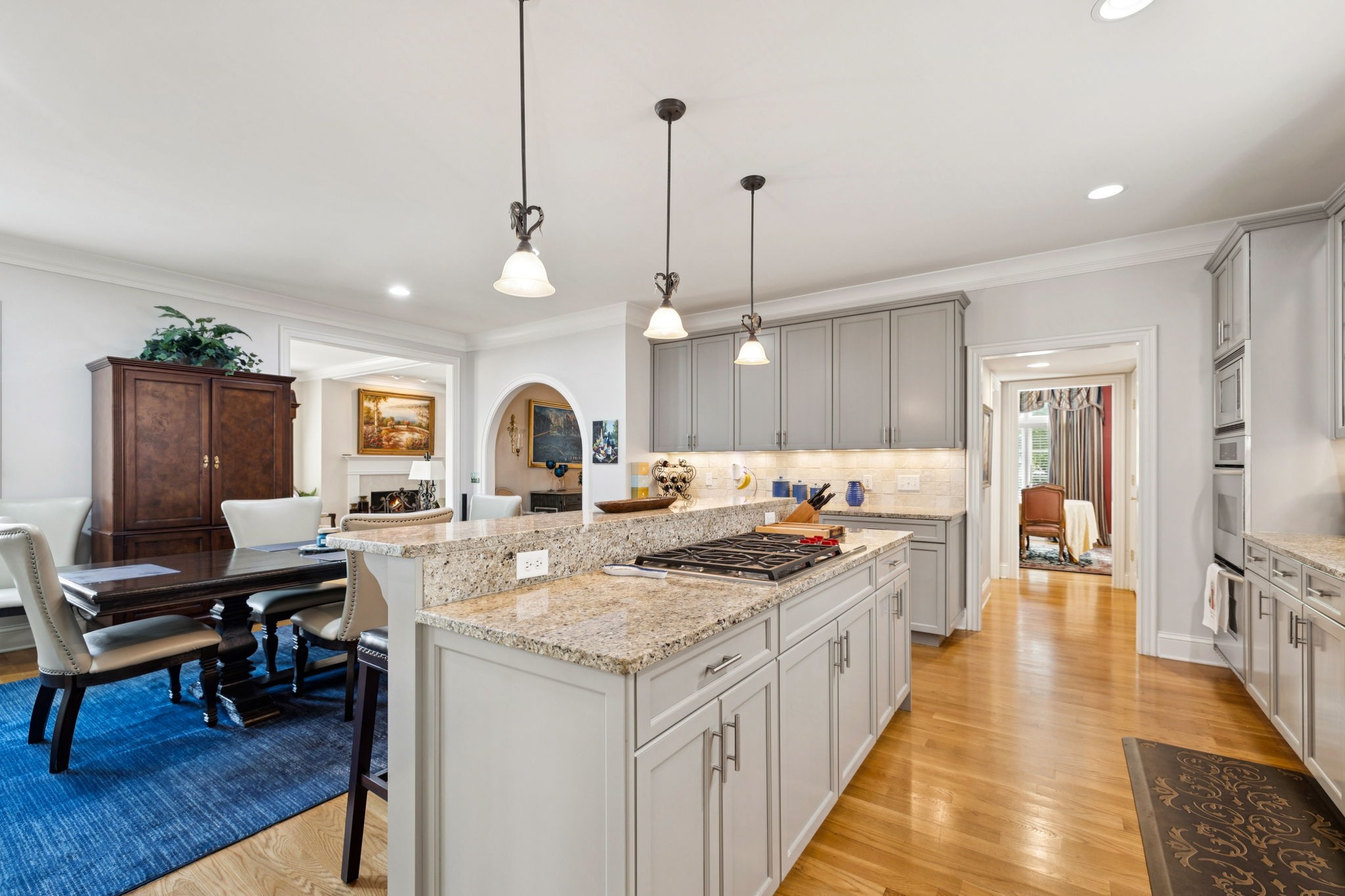 213 Lone Oak Village Way