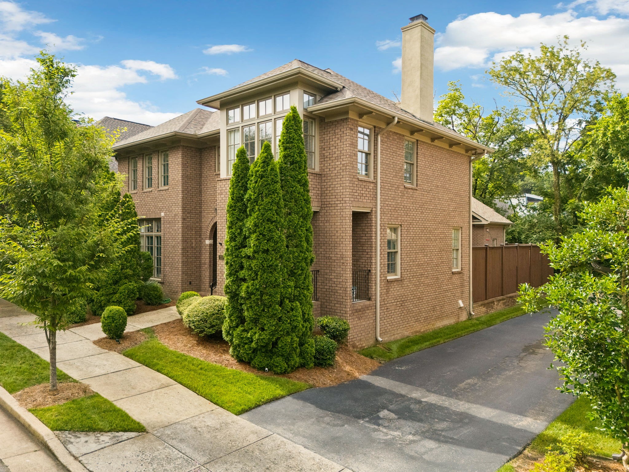 213 Lone Oak Village Way