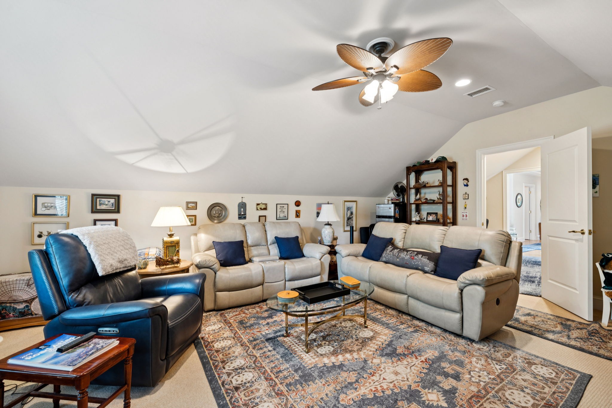 213 Lone Oak Village Way