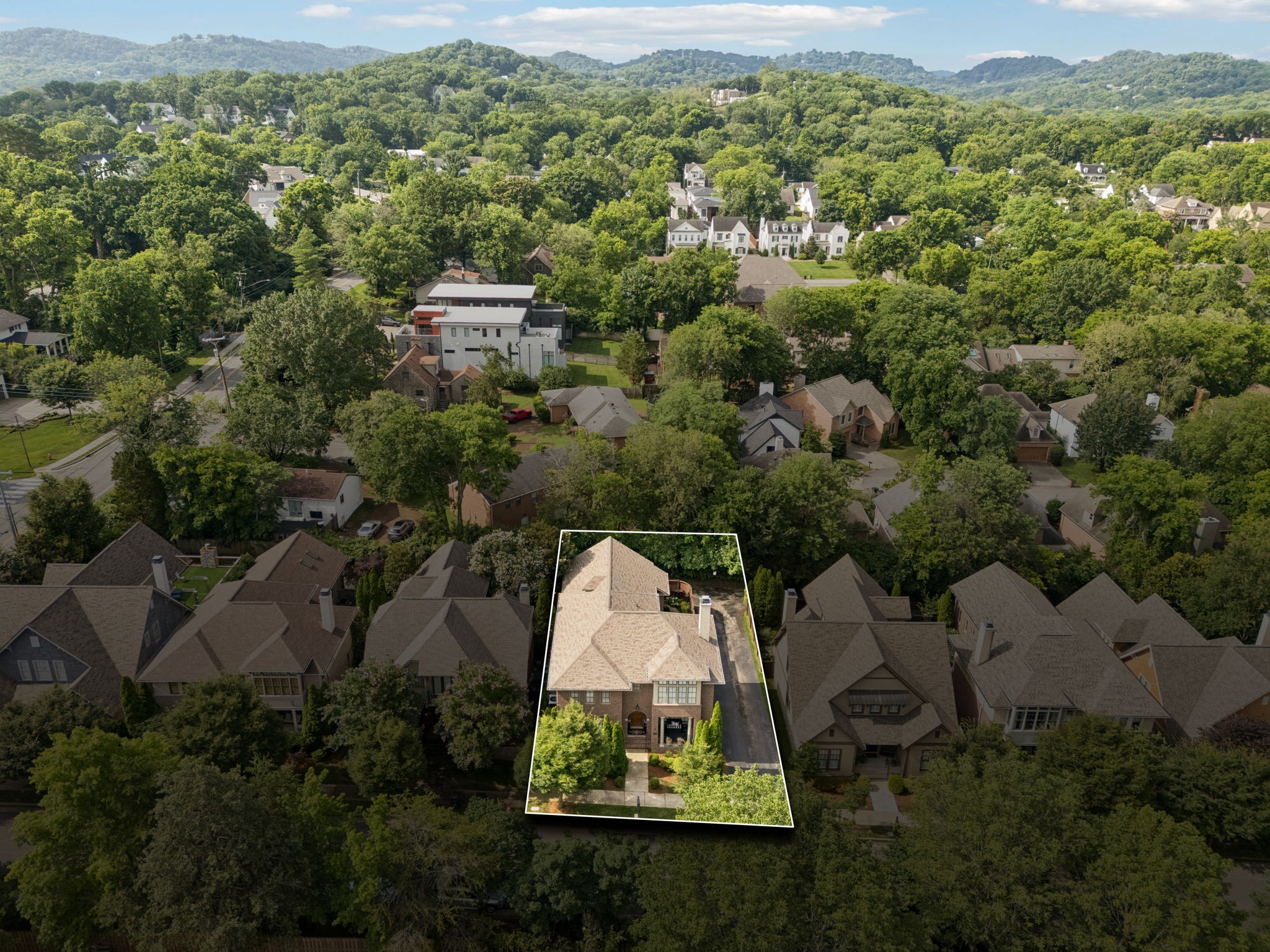 213 Lone Oak Village Way