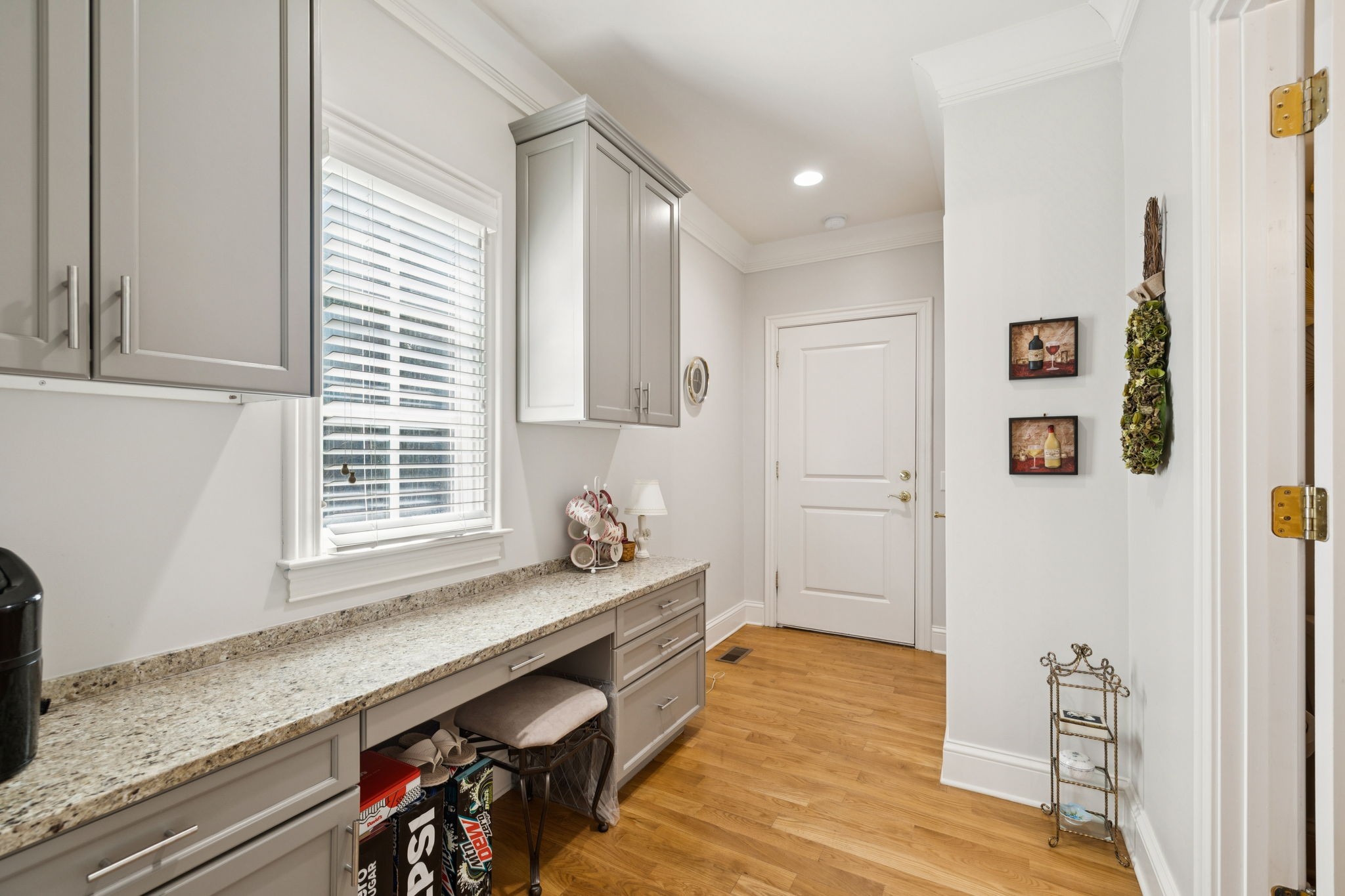 213 Lone Oak Village Way