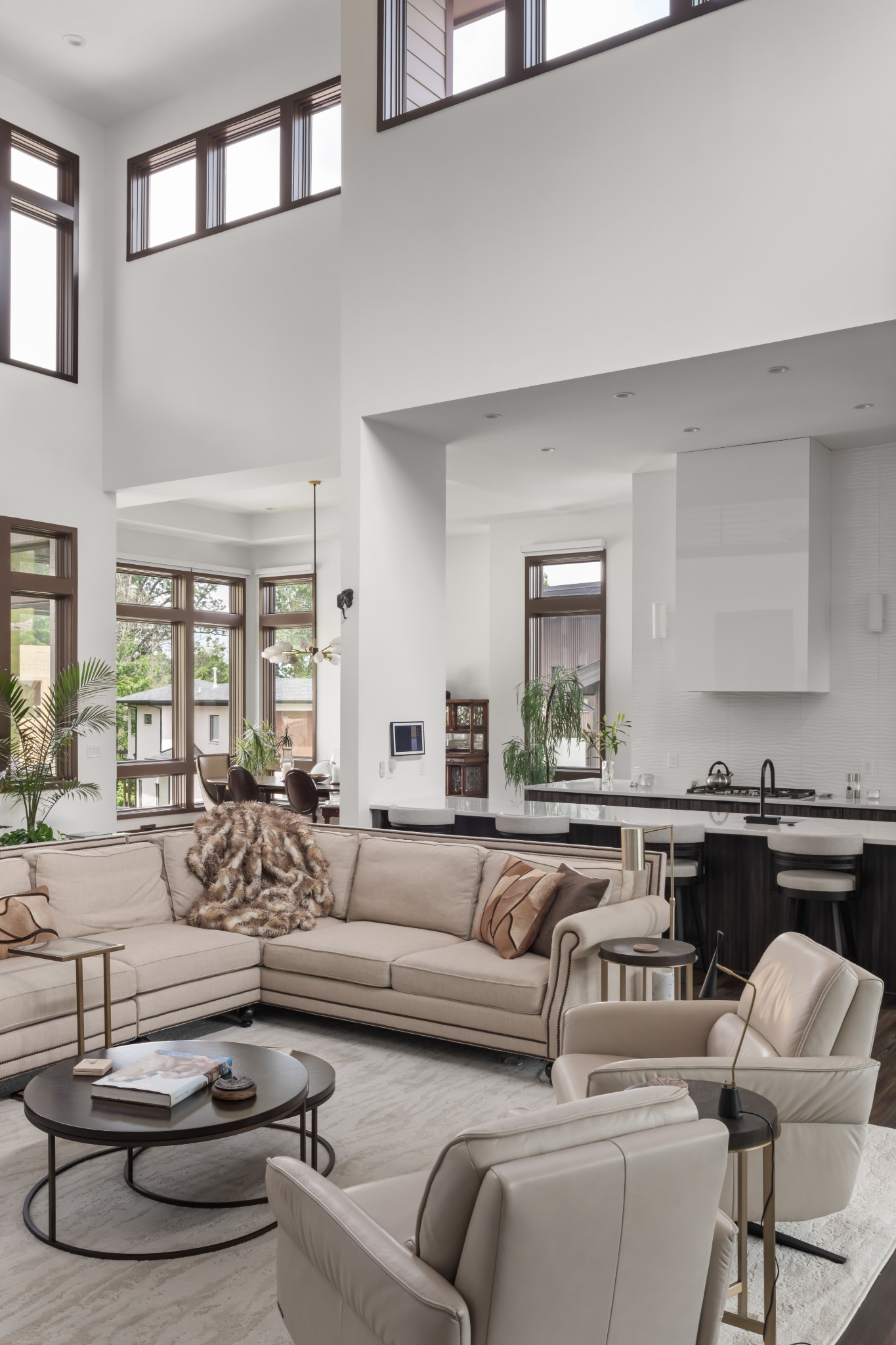 5820 Woodland Hills Dr