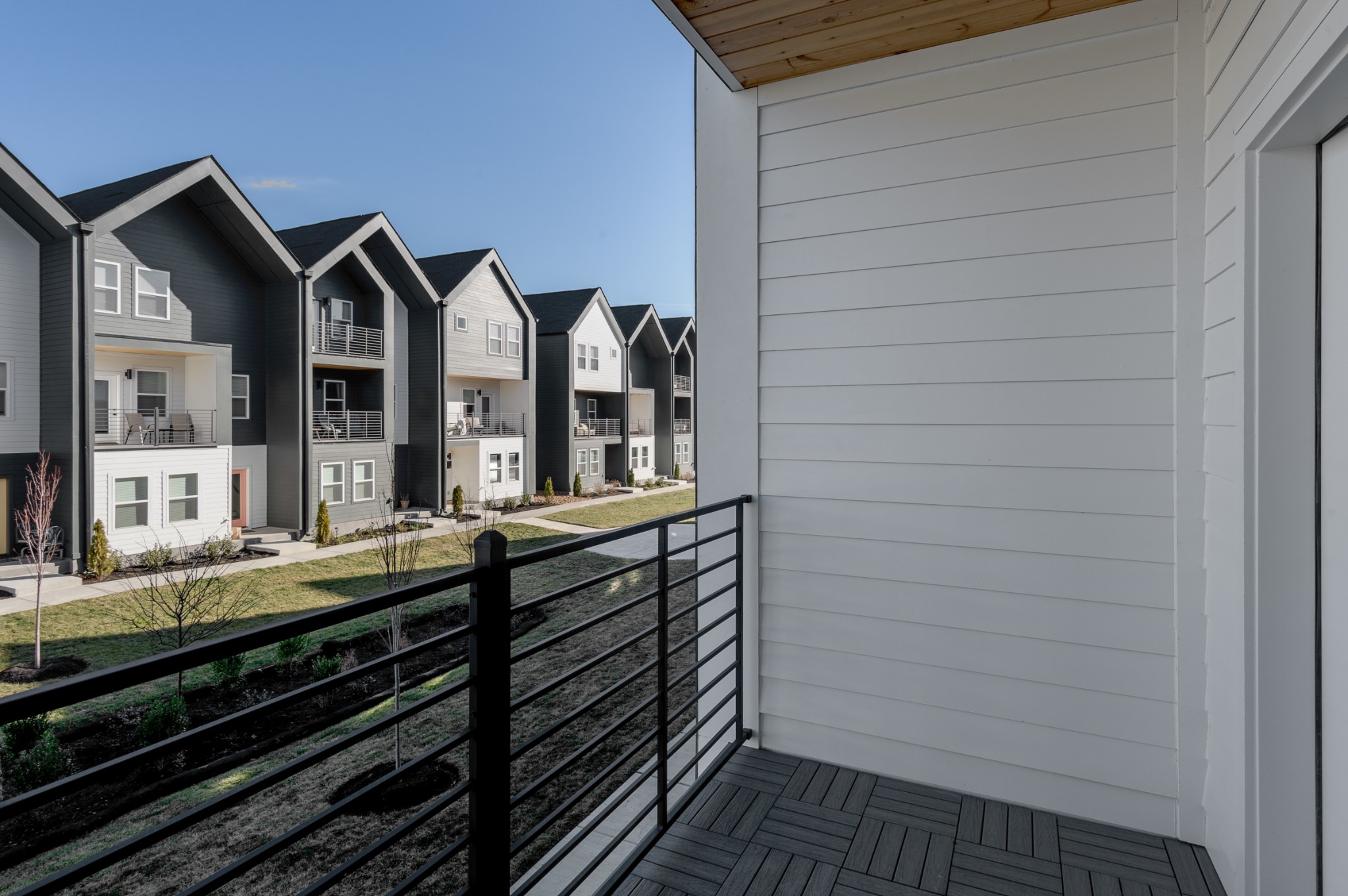 550 Markham St Unit: 12