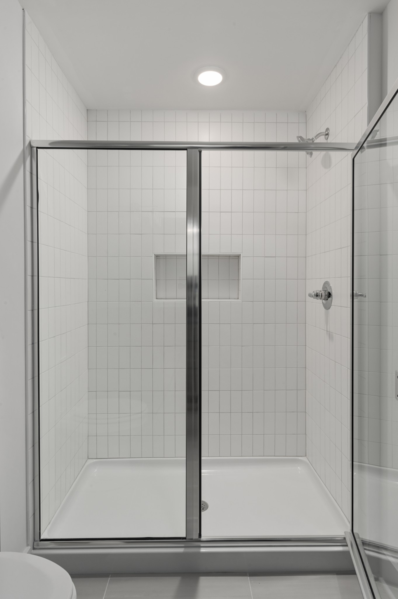 550 Markham St Unit: 12