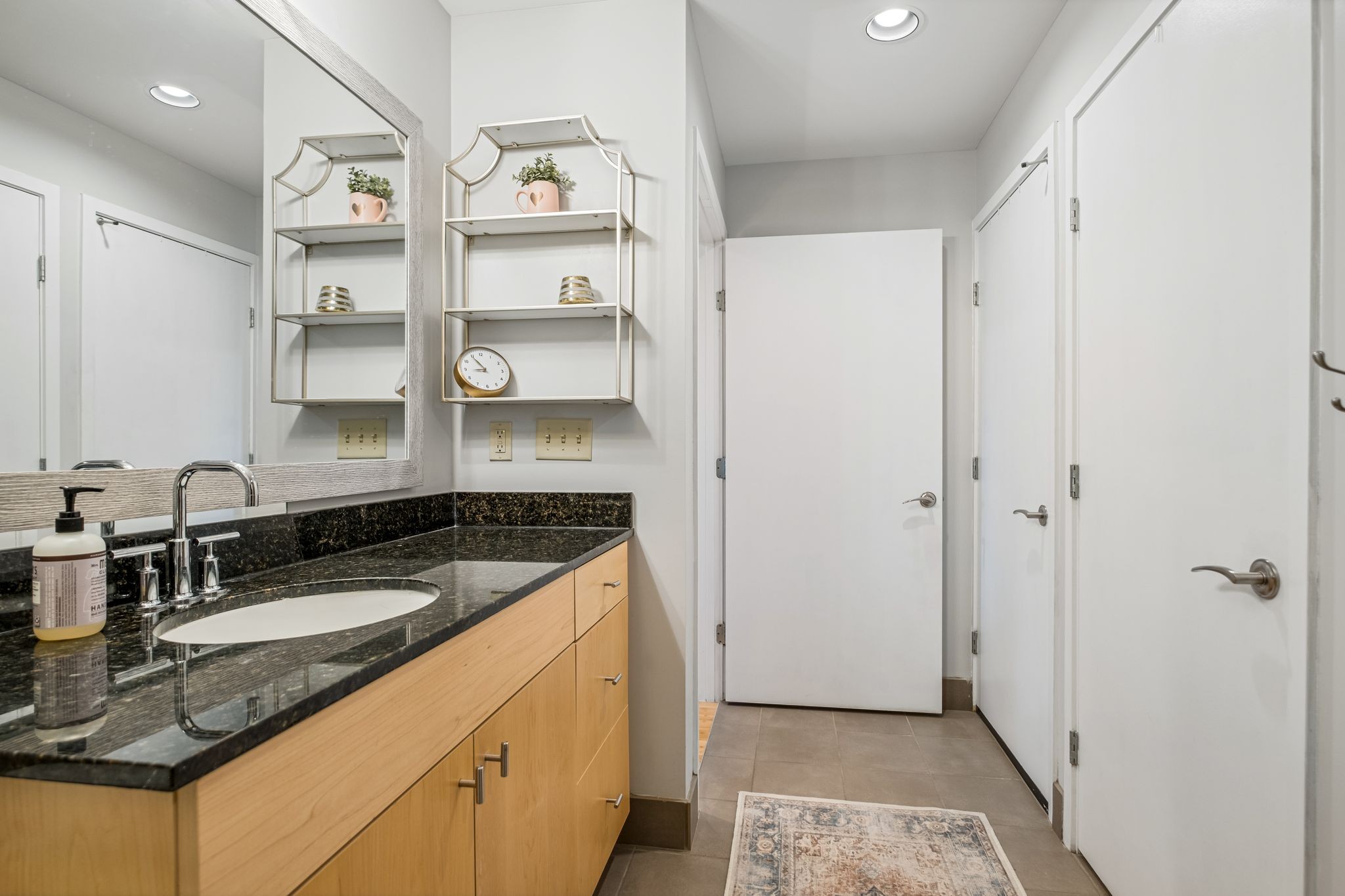 1101 18th Ave, S Unit: 513