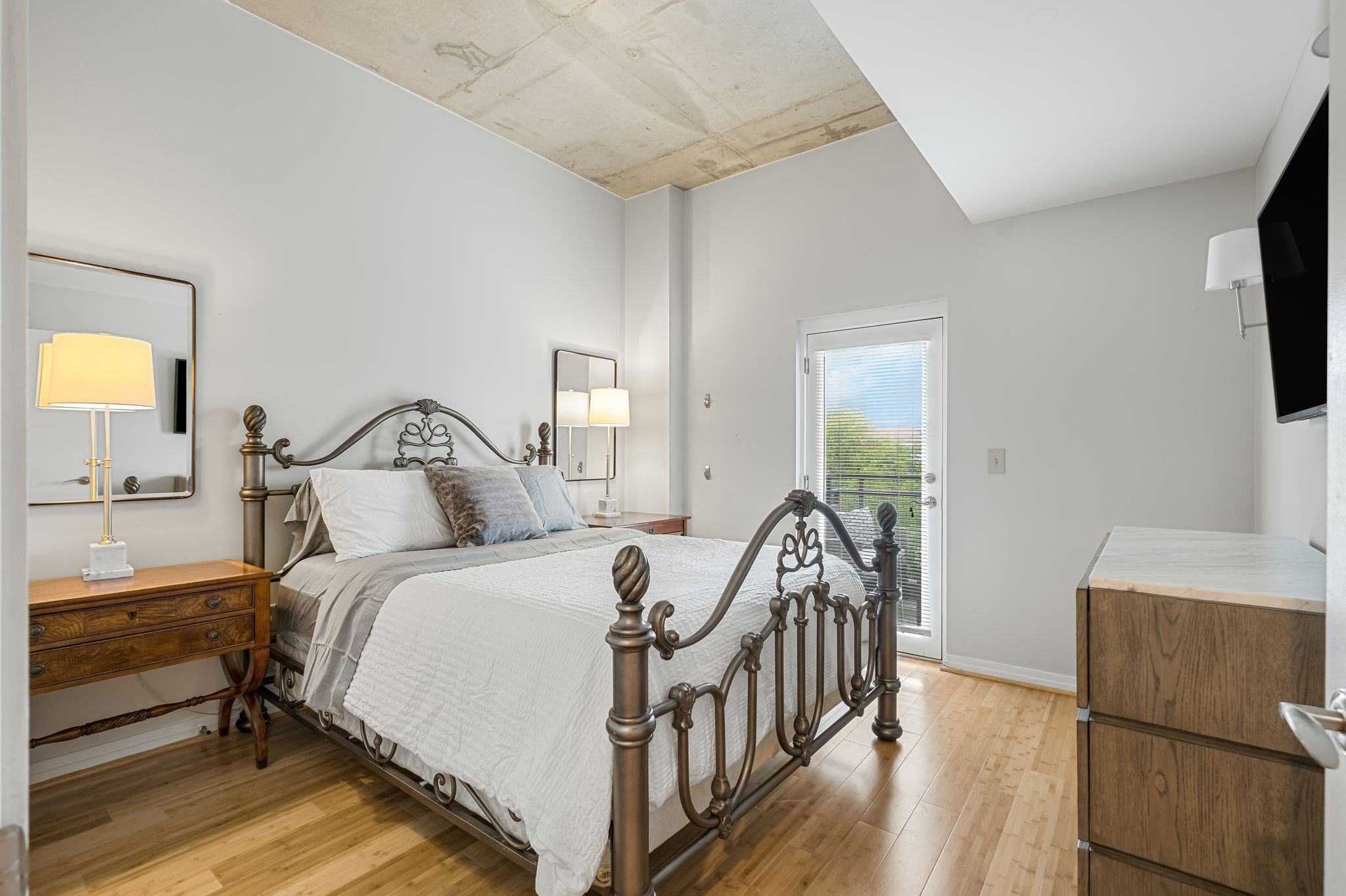 1101 18th Ave, S Unit: 513