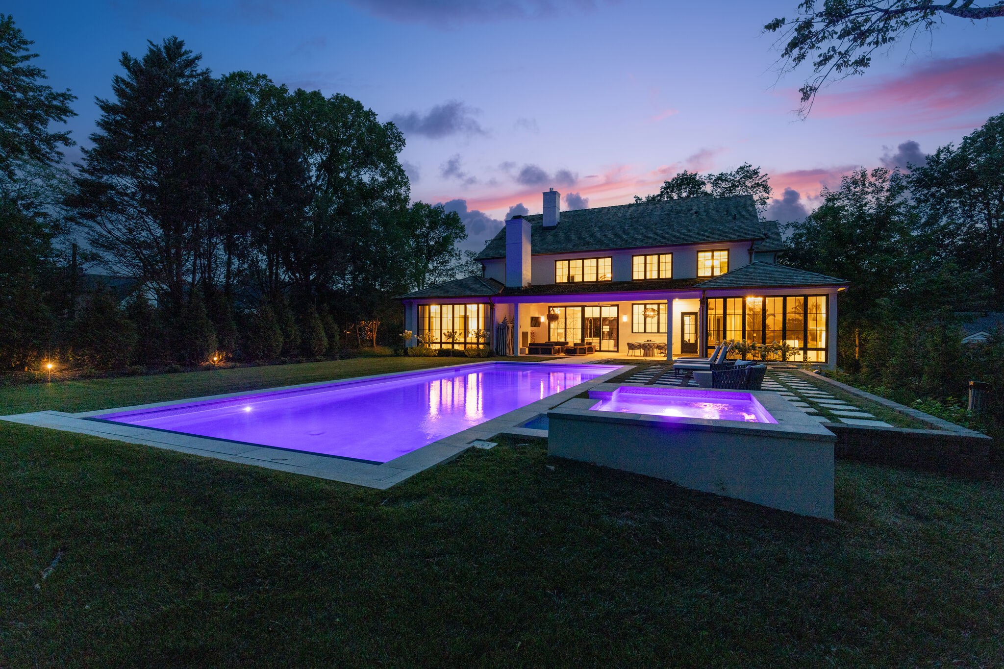 4008 Wallace Ln