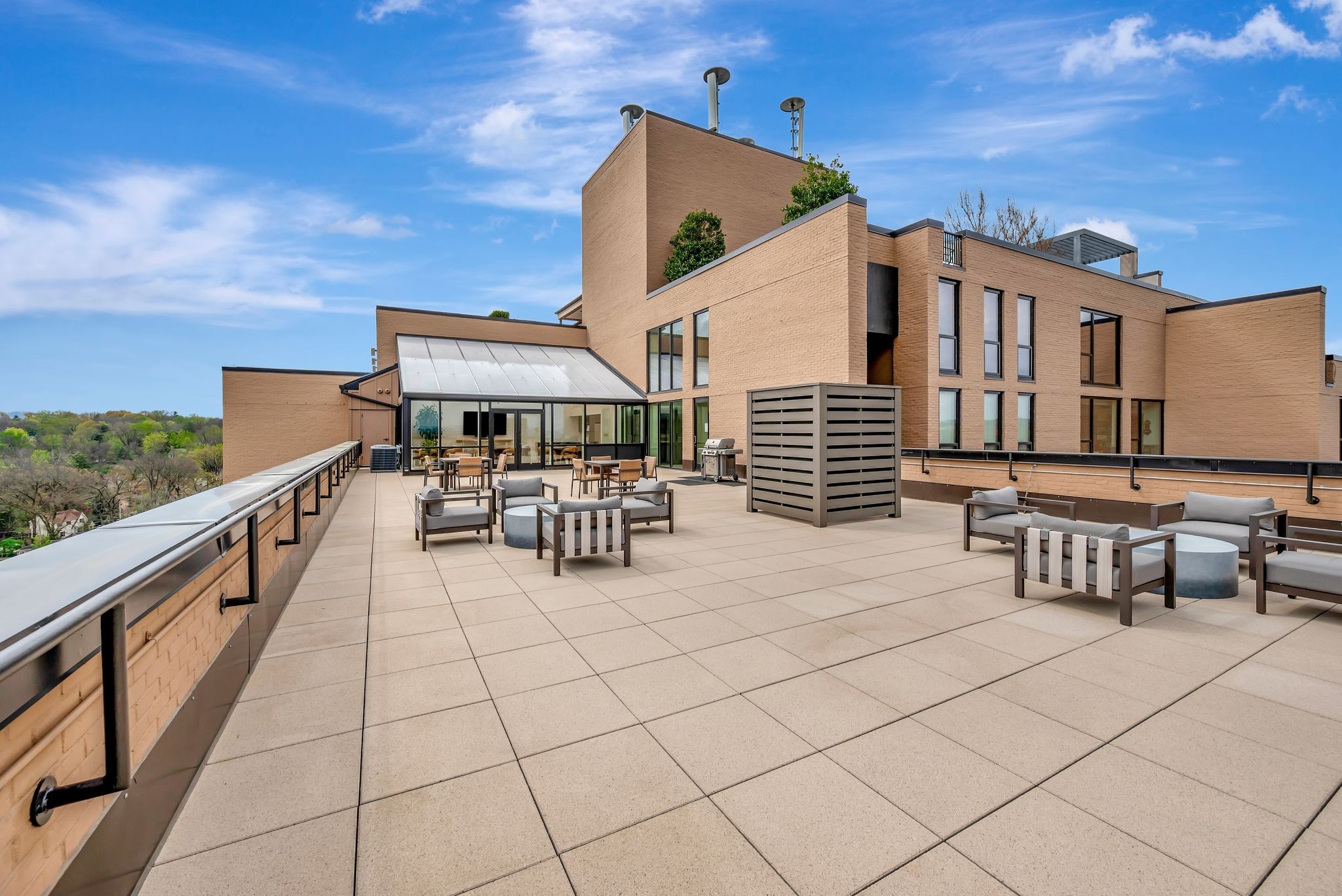 3901 West End Ave Unit: 403