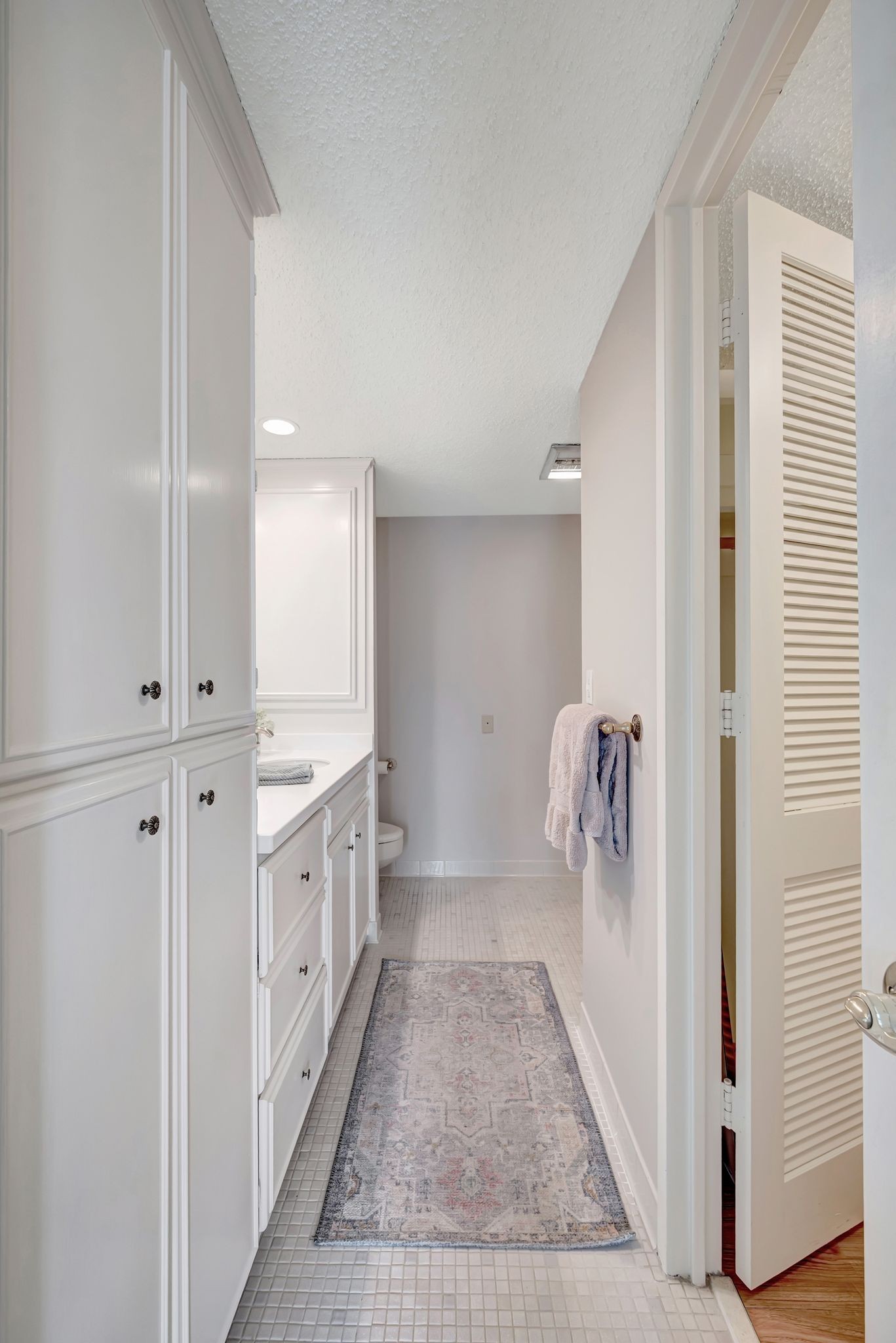 3901 West End Ave Unit: 403