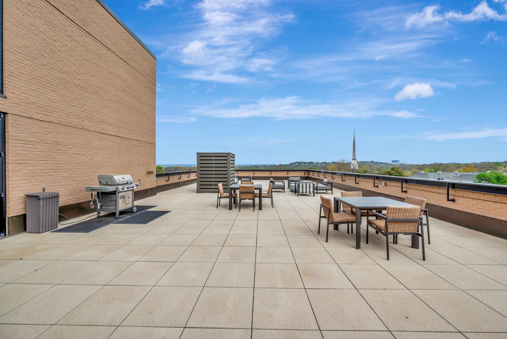 3901 West End Ave Unit: 403