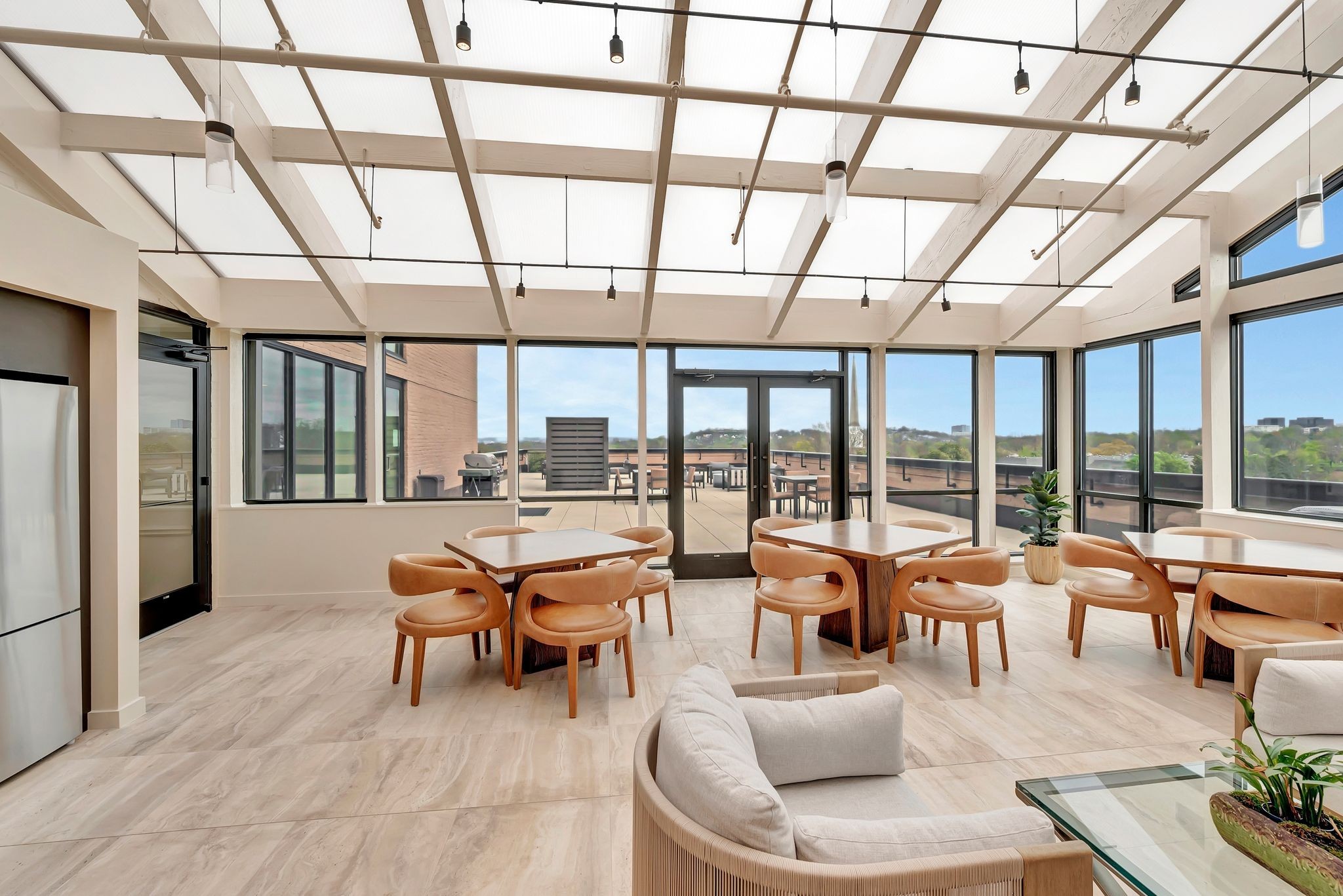 3901 West End Ave Unit: 403