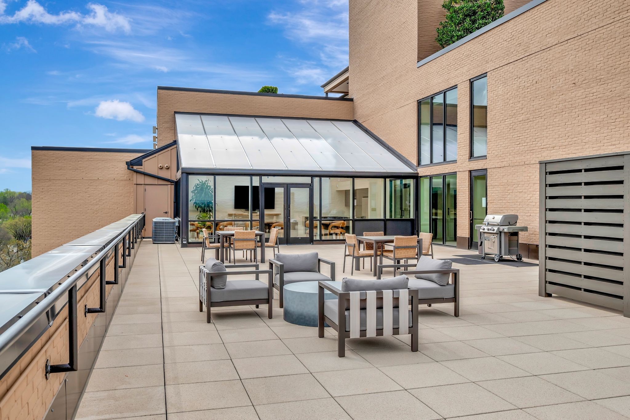 3901 West End Ave Unit: 403