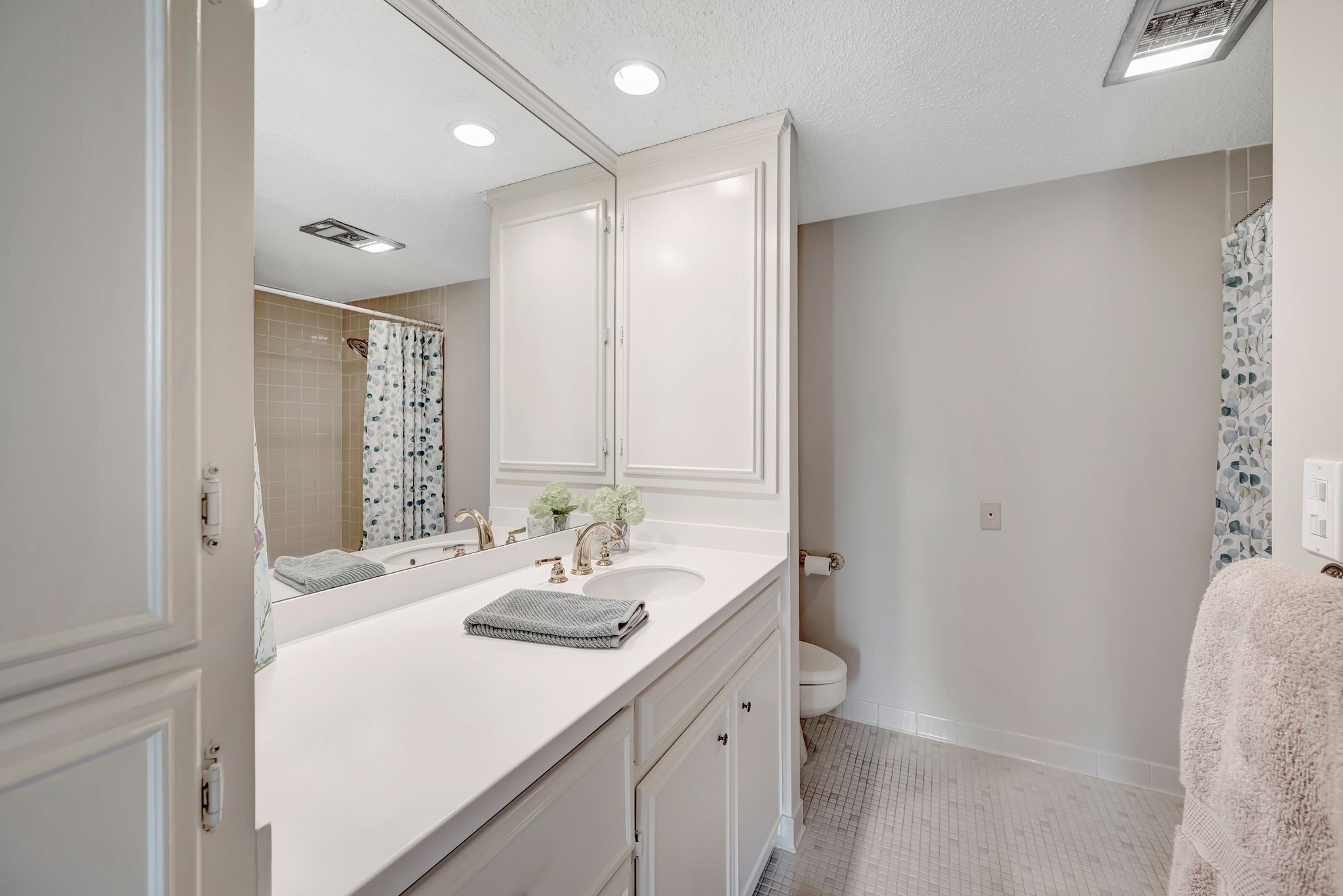 3901 West End Ave Unit: 403