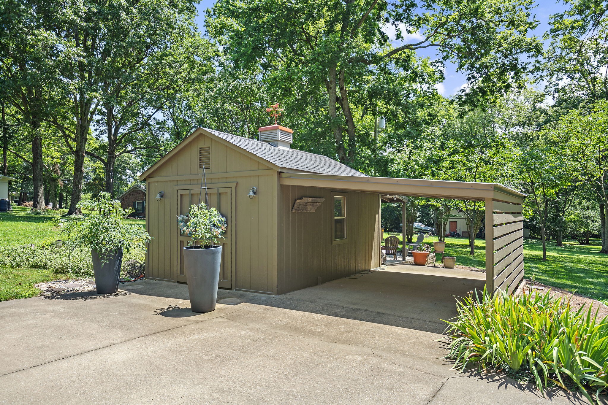 616 Brook Hollow Rd