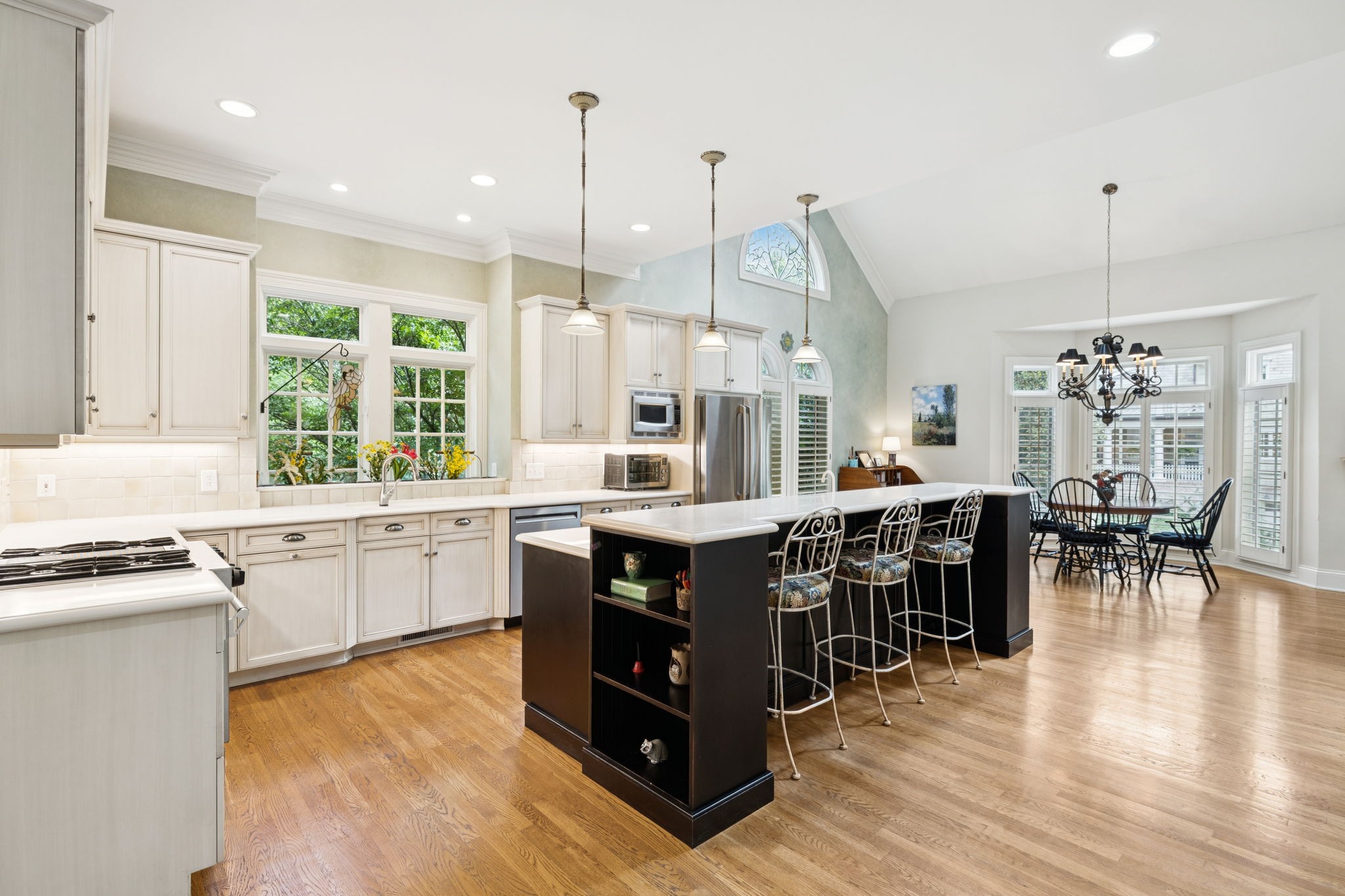 545 Grand Oaks Dr
