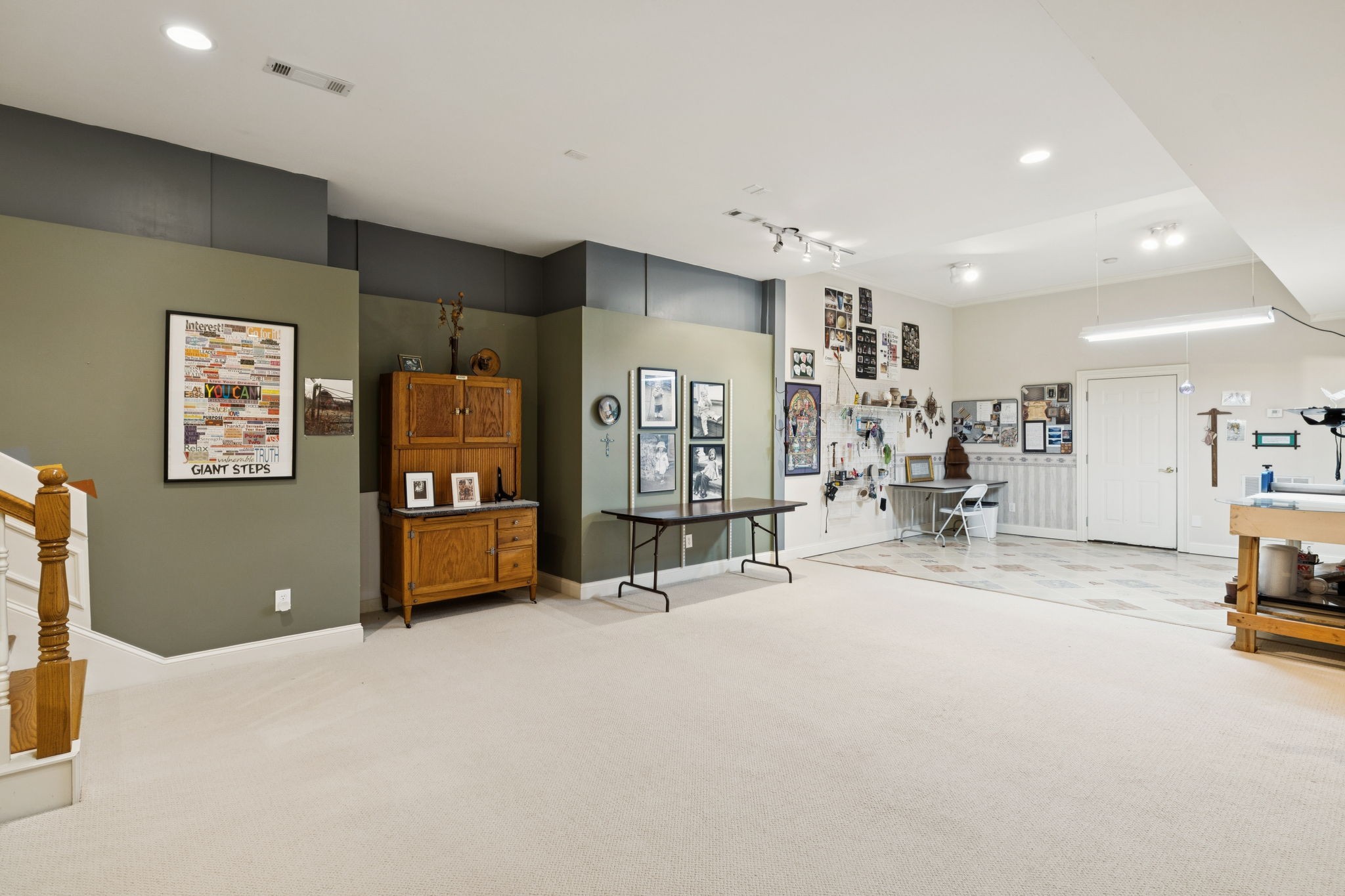 545 Grand Oaks Dr