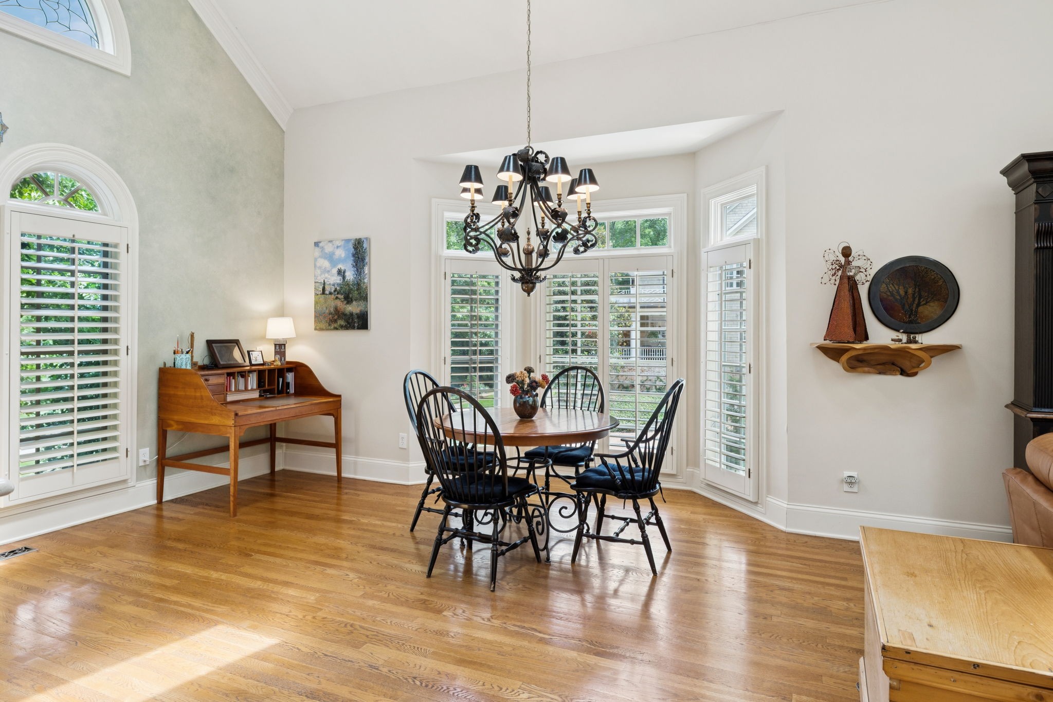 545 Grand Oaks Dr