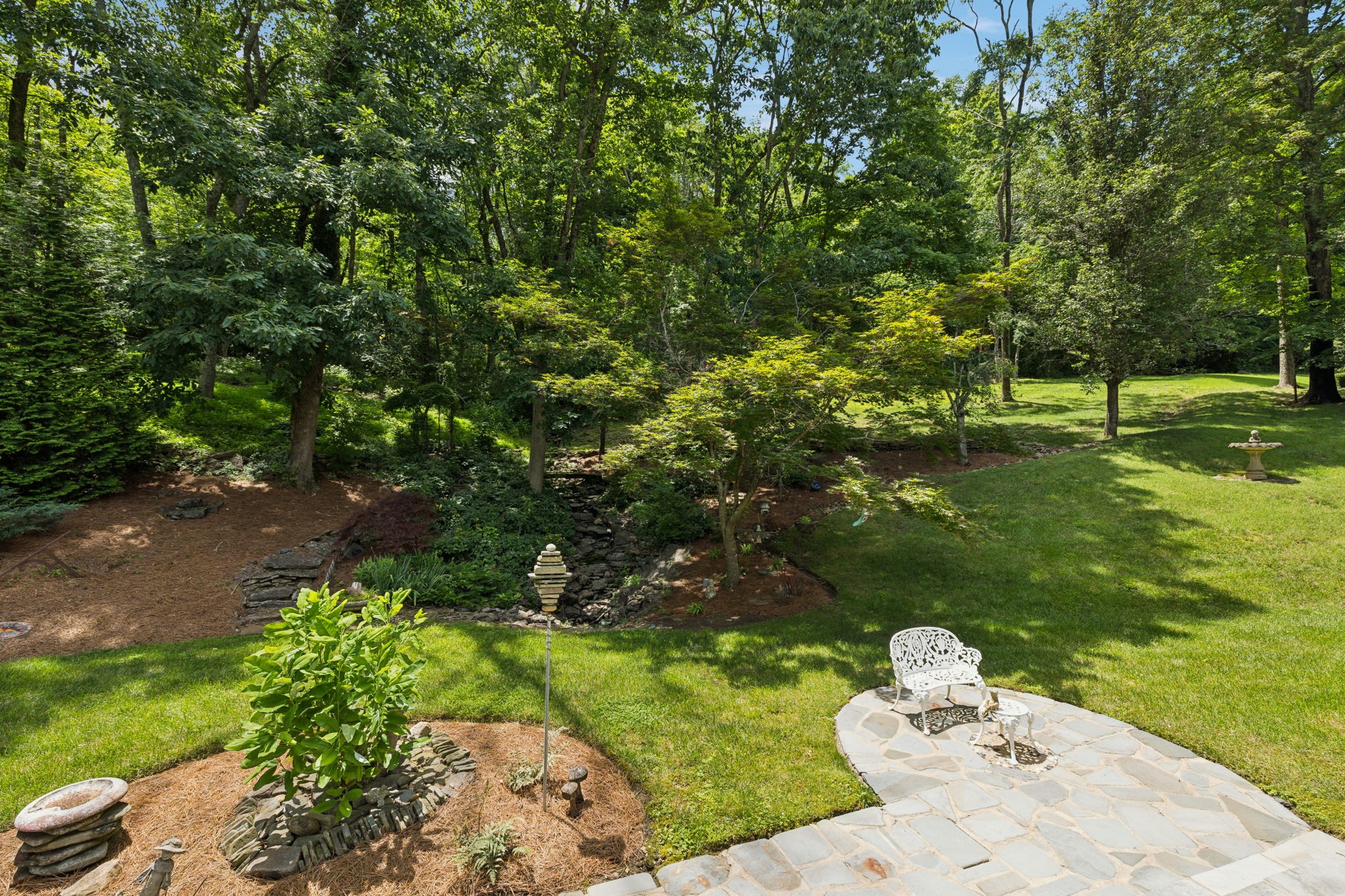 545 Grand Oaks Dr