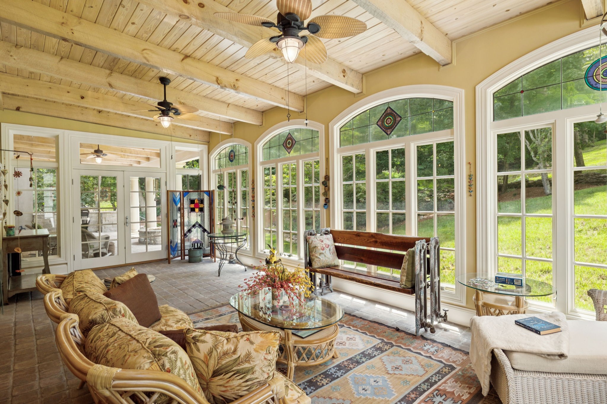 545 Grand Oaks Dr