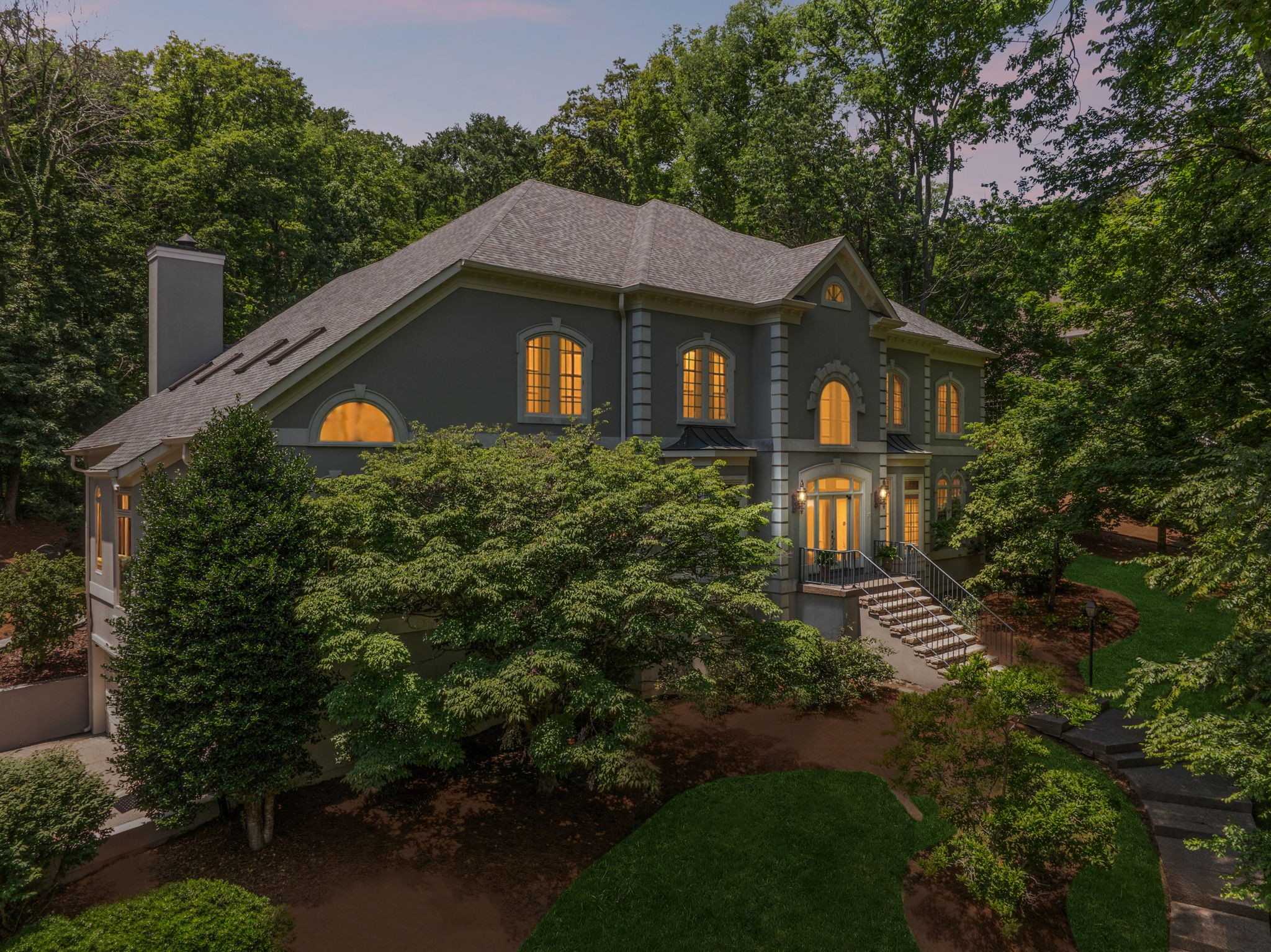 545 Grand Oaks Dr