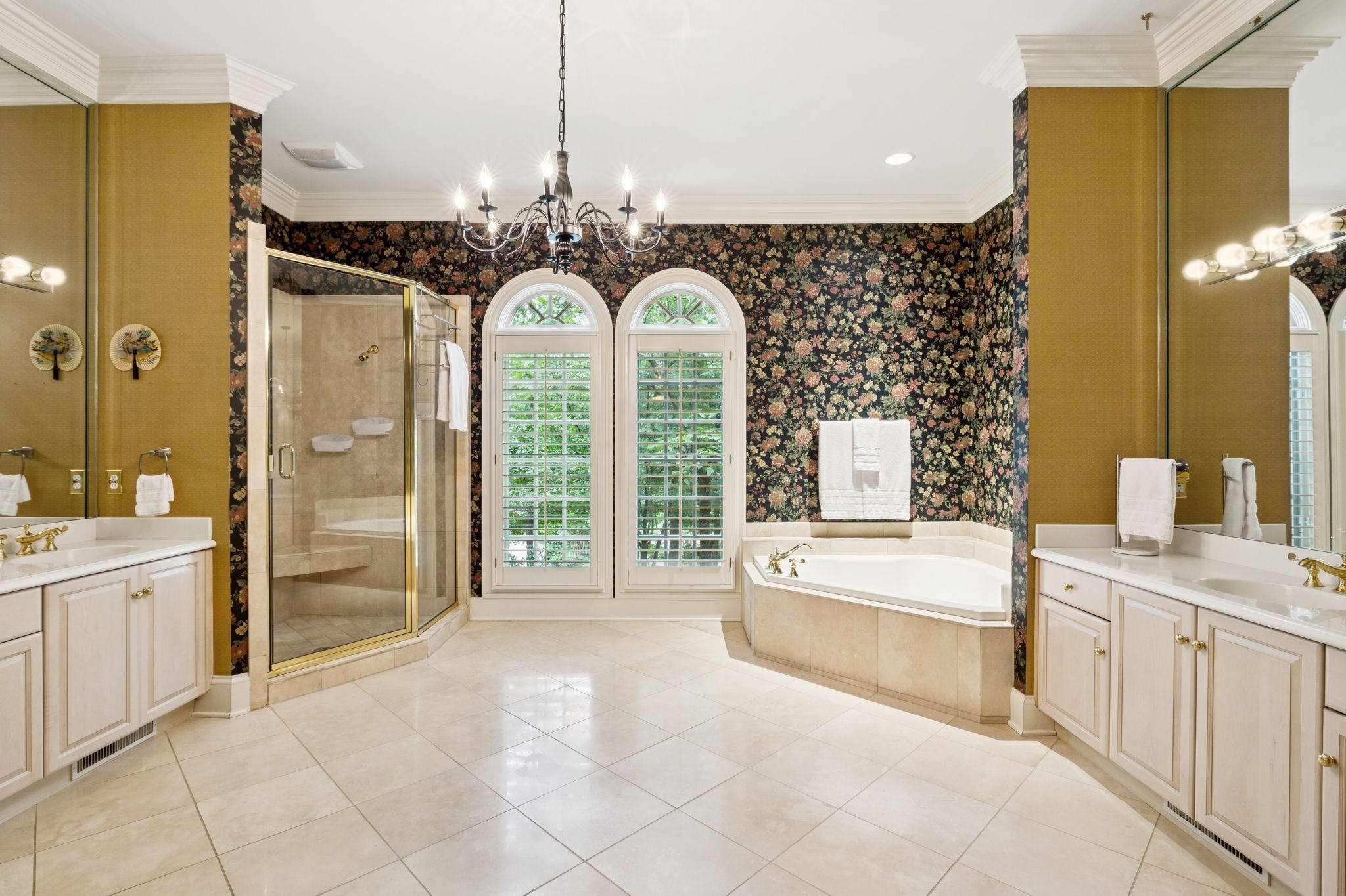 545 Grand Oaks Dr
