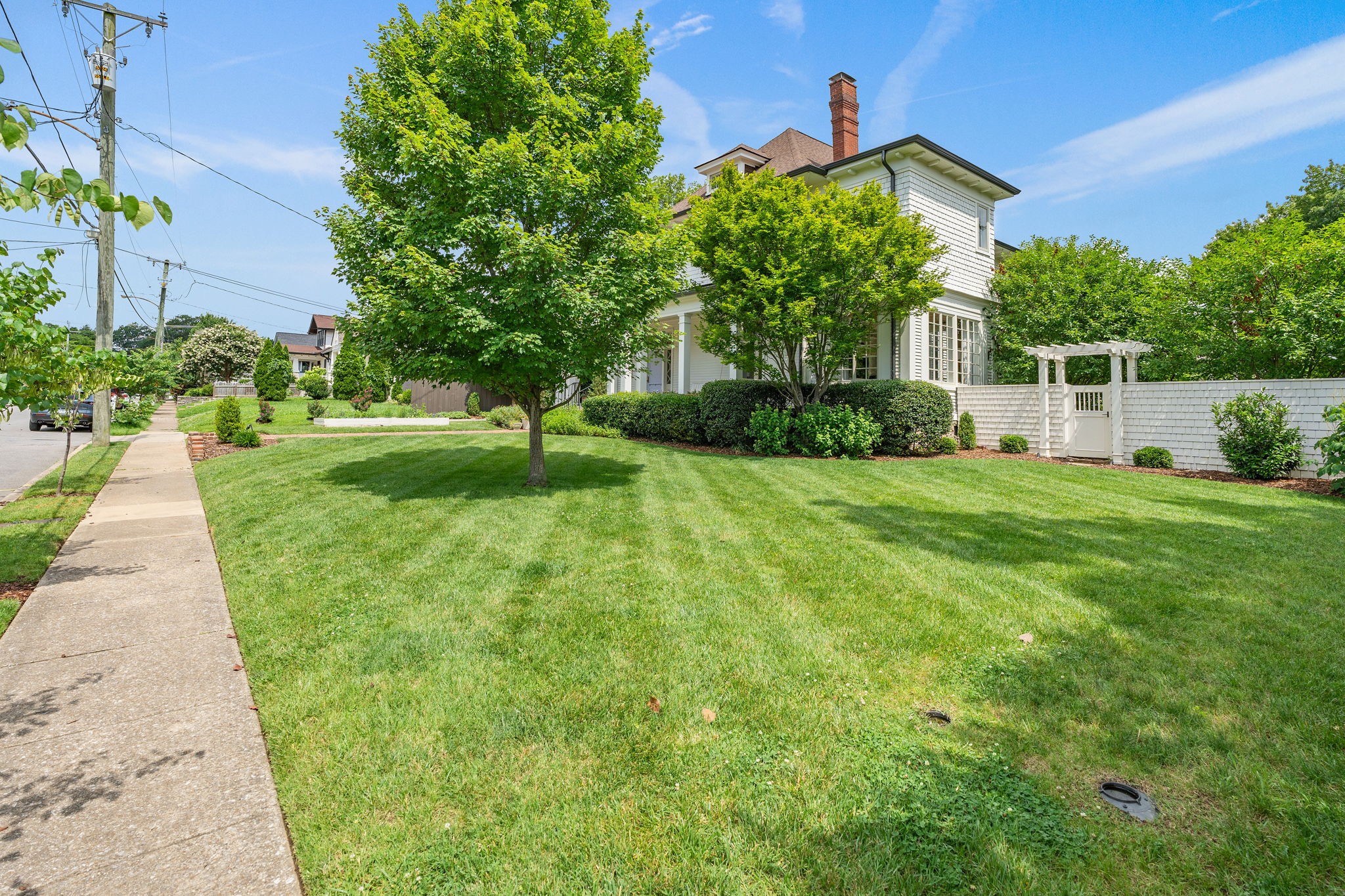 1504 Sweetbriar Ave