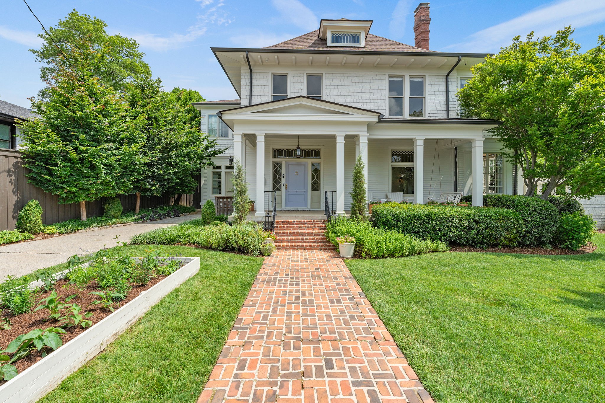 1504 Sweetbriar Ave