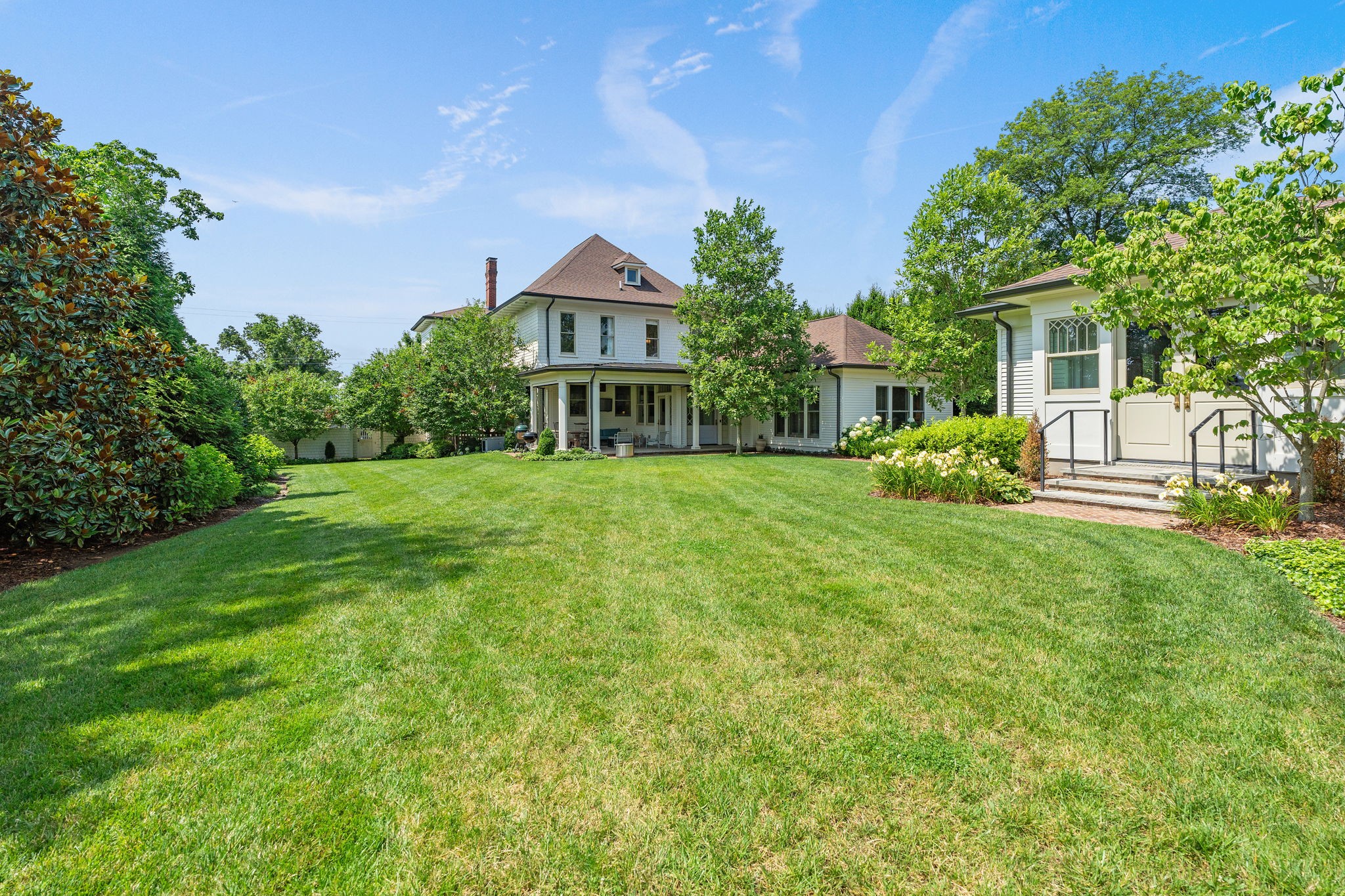 1504 Sweetbriar Ave