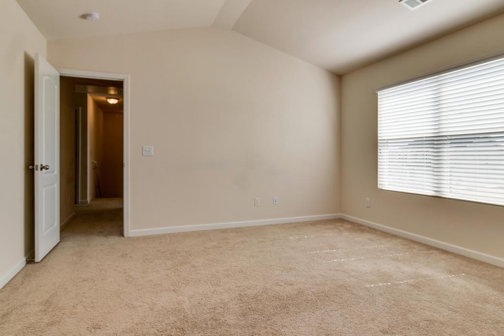 2225 Bee Hive Dr