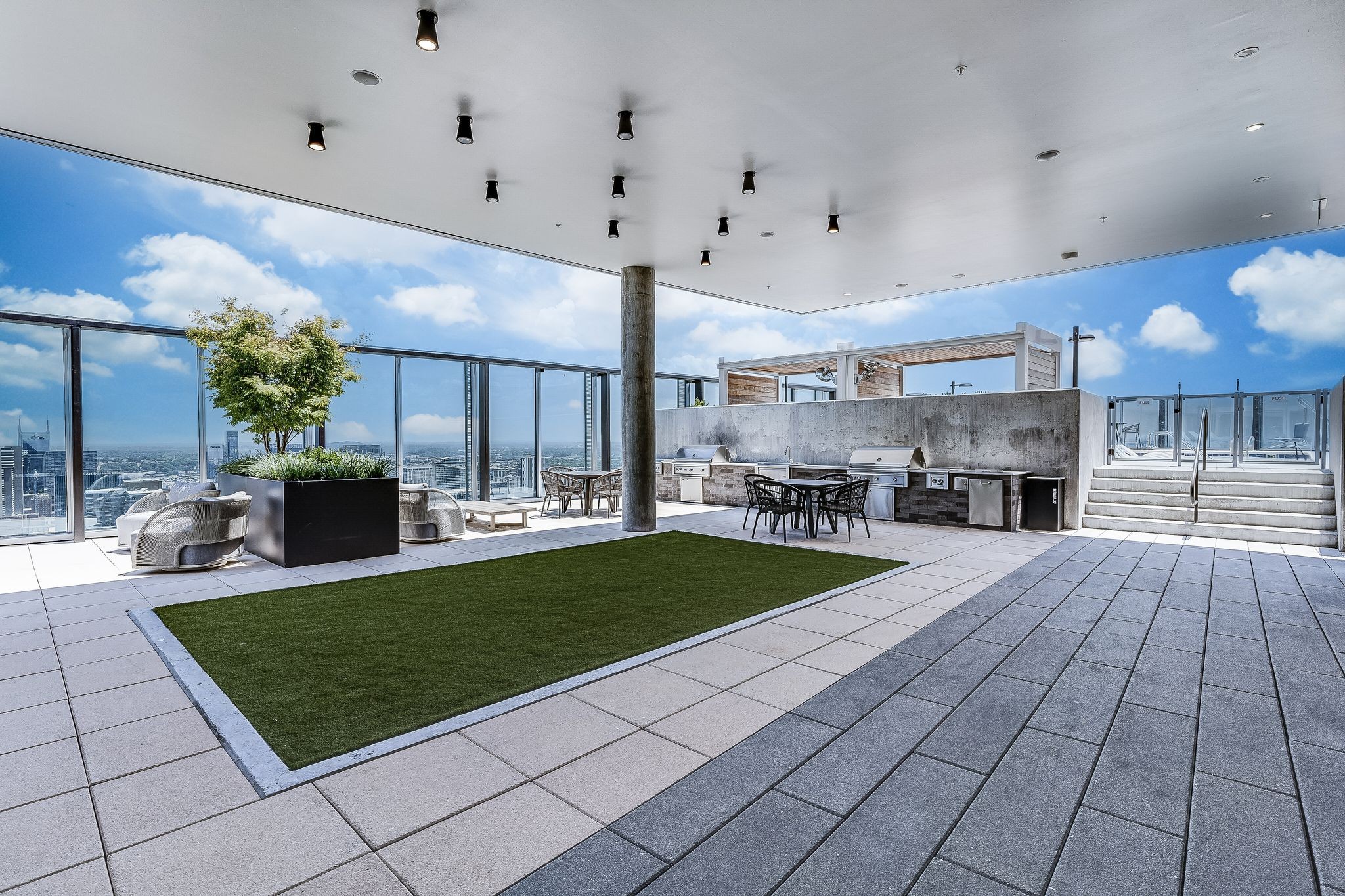1616 West End Ave Unit: 2101