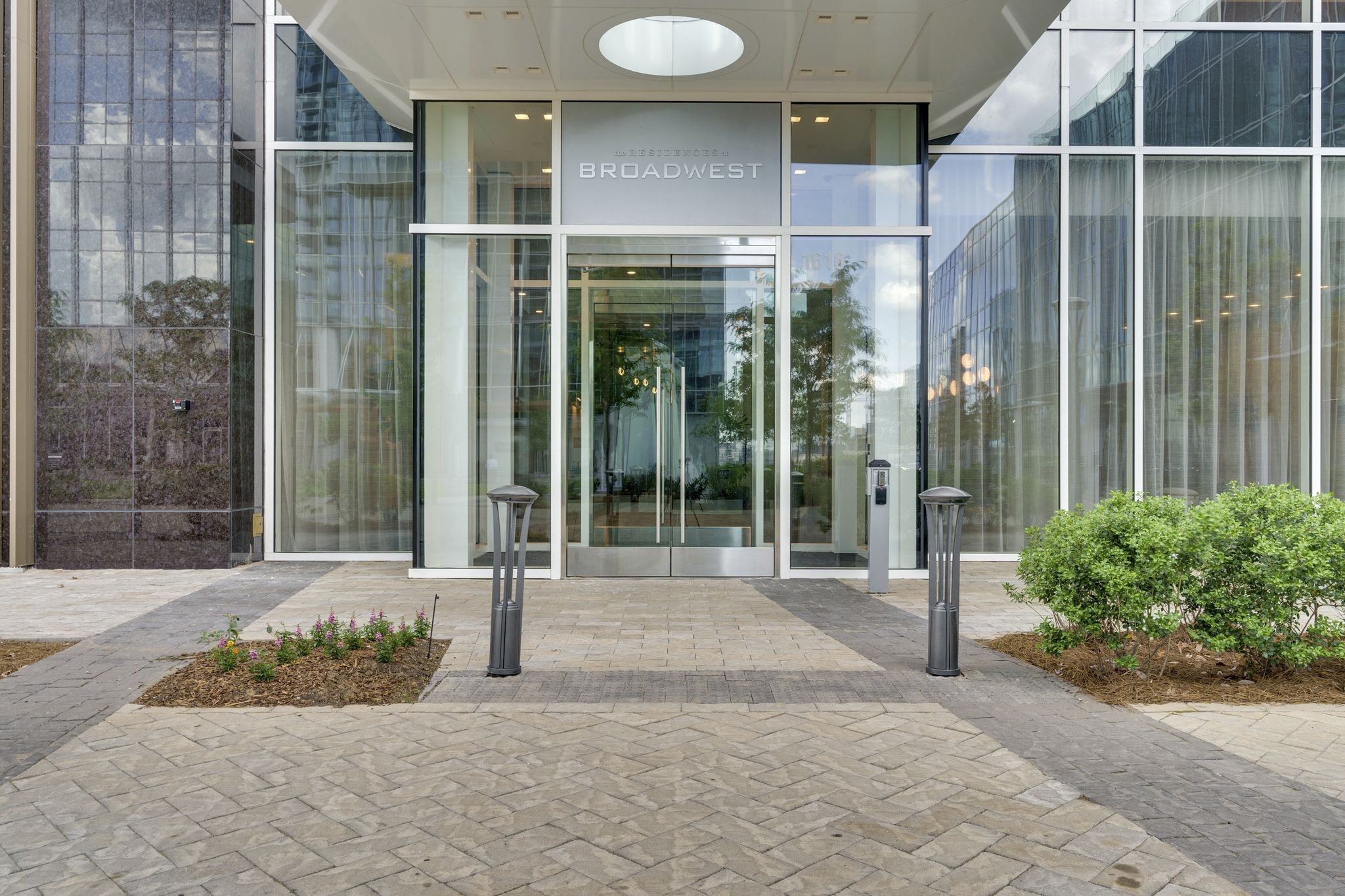 1616 West End Ave Unit: 2101