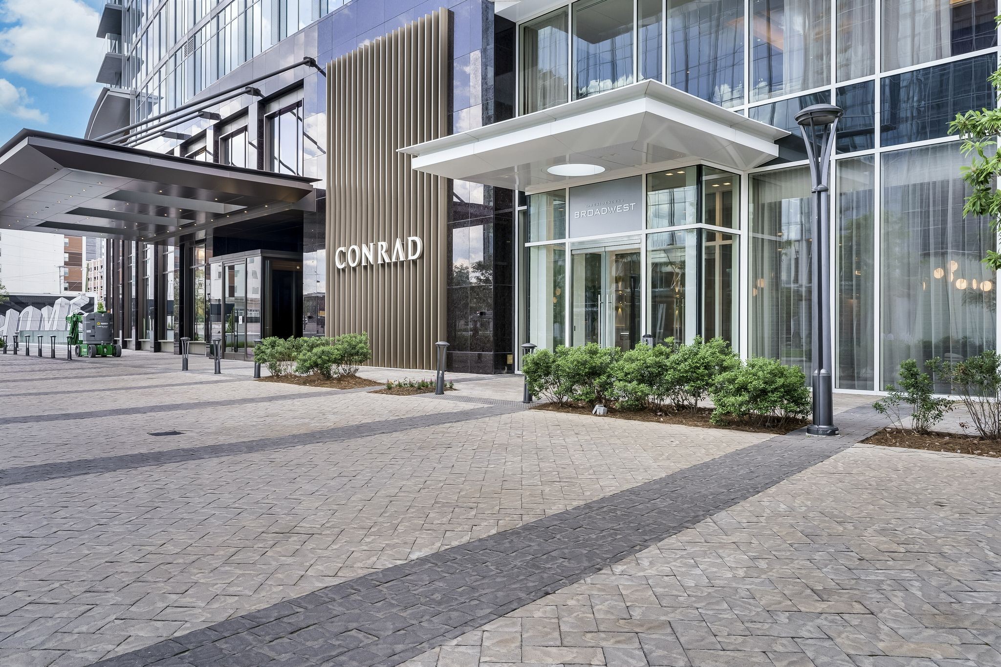 1616 West End Ave Unit: 2101
