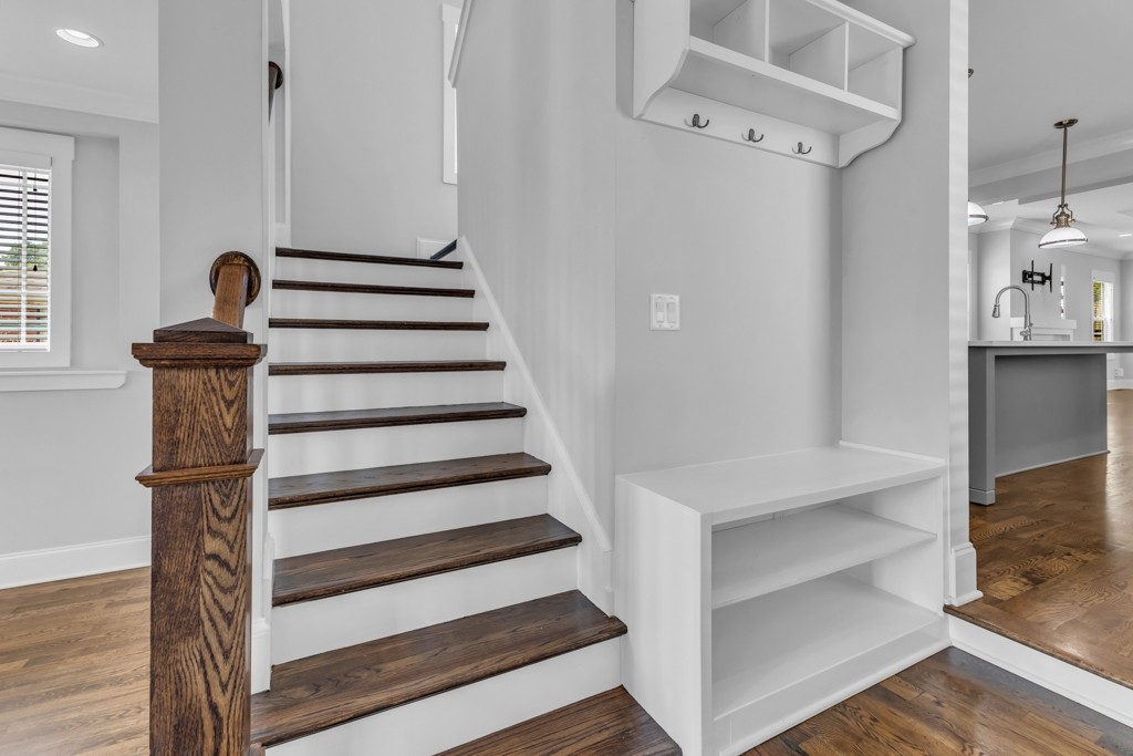 2803B W Kirkwood Ave