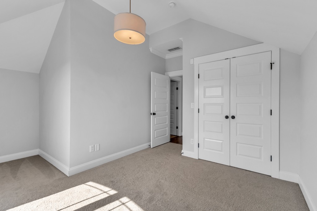 2803B W Kirkwood Ave