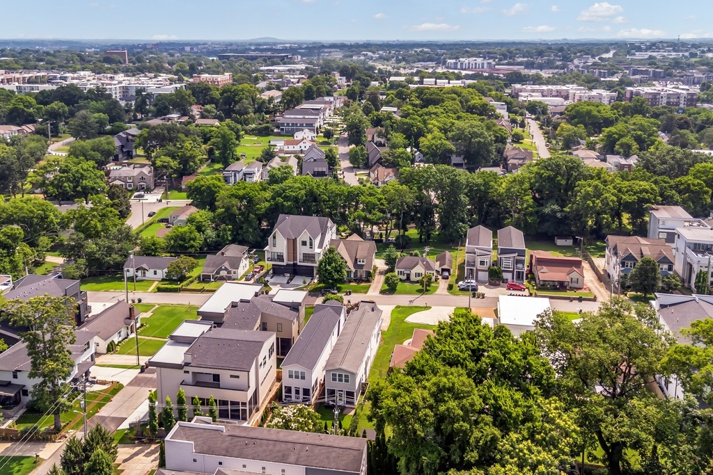 2803B W Kirkwood Ave