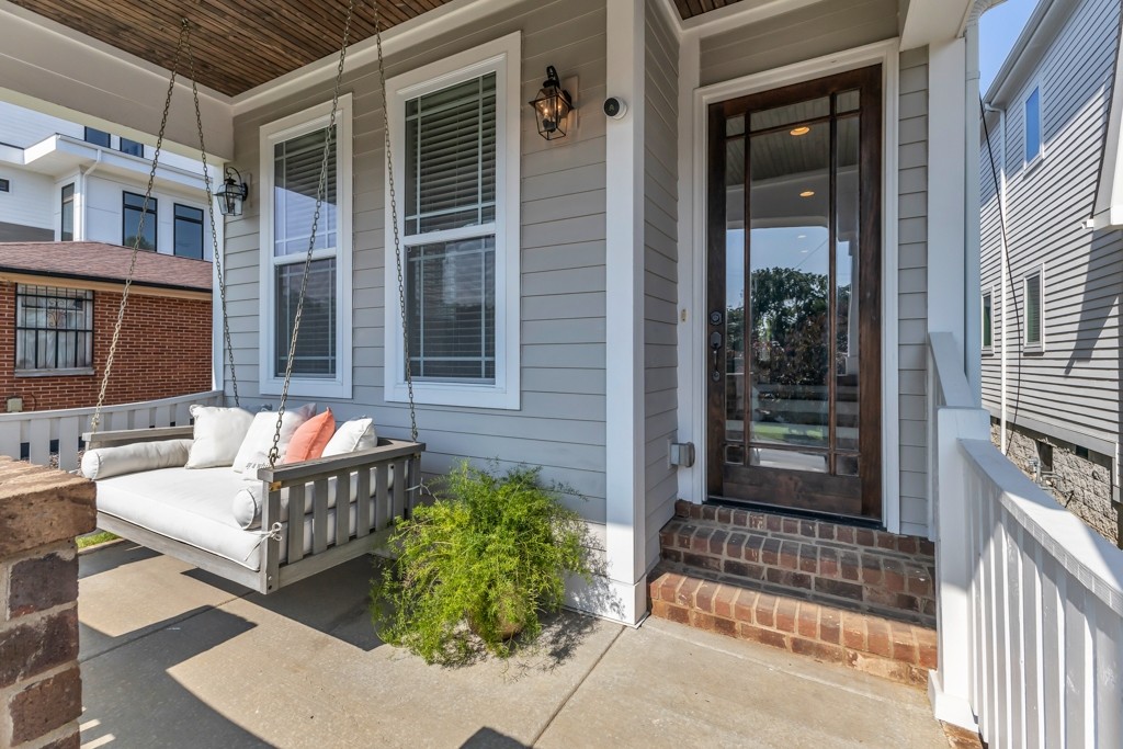 2803B W Kirkwood Ave