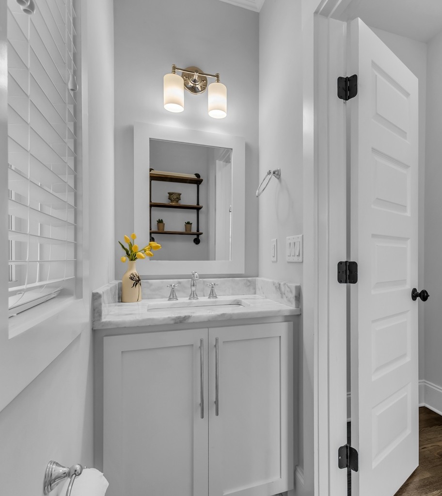 2803B W Kirkwood Ave