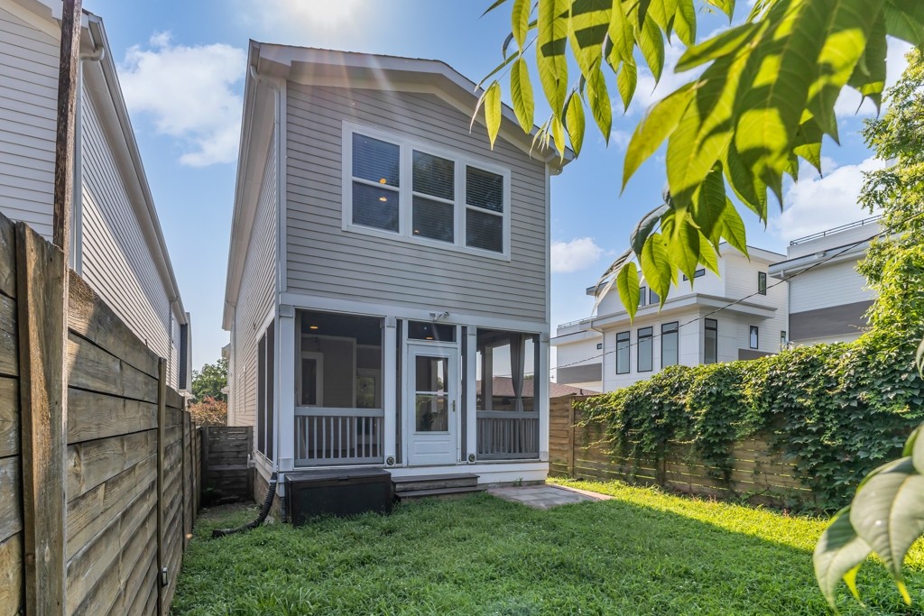 2803B W Kirkwood Ave