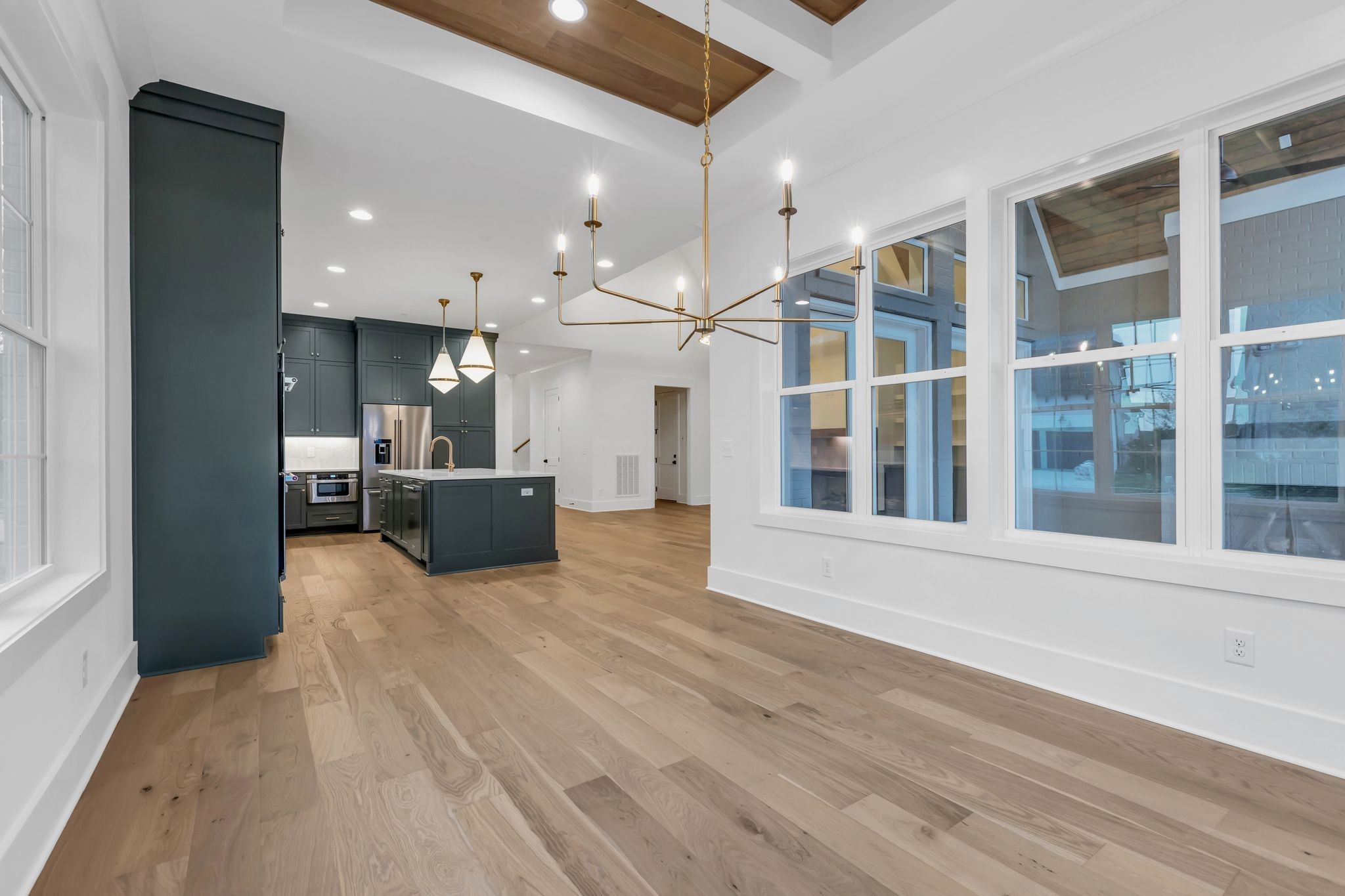 3244 Arundel Ln