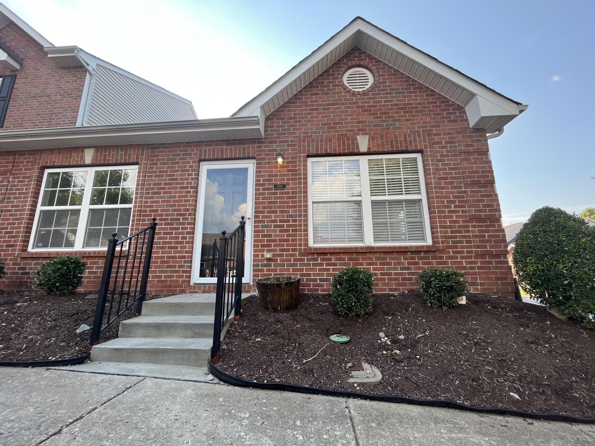 1101 Downs Blvd Unit: 106