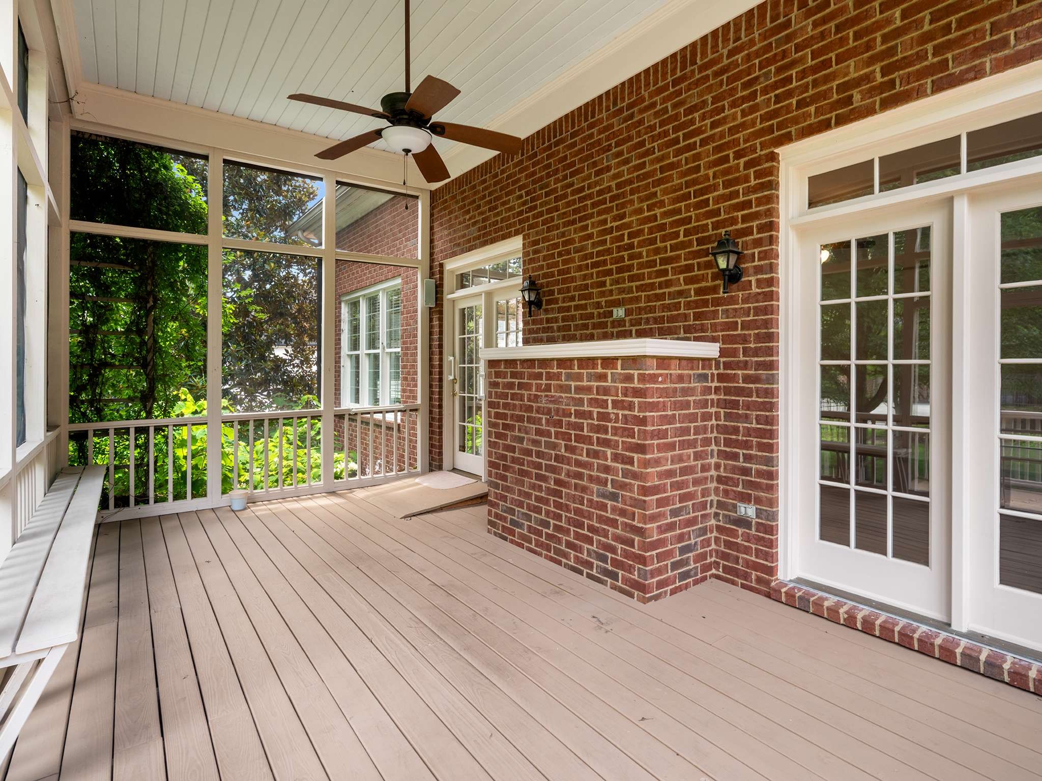 205 Belclaire Pl