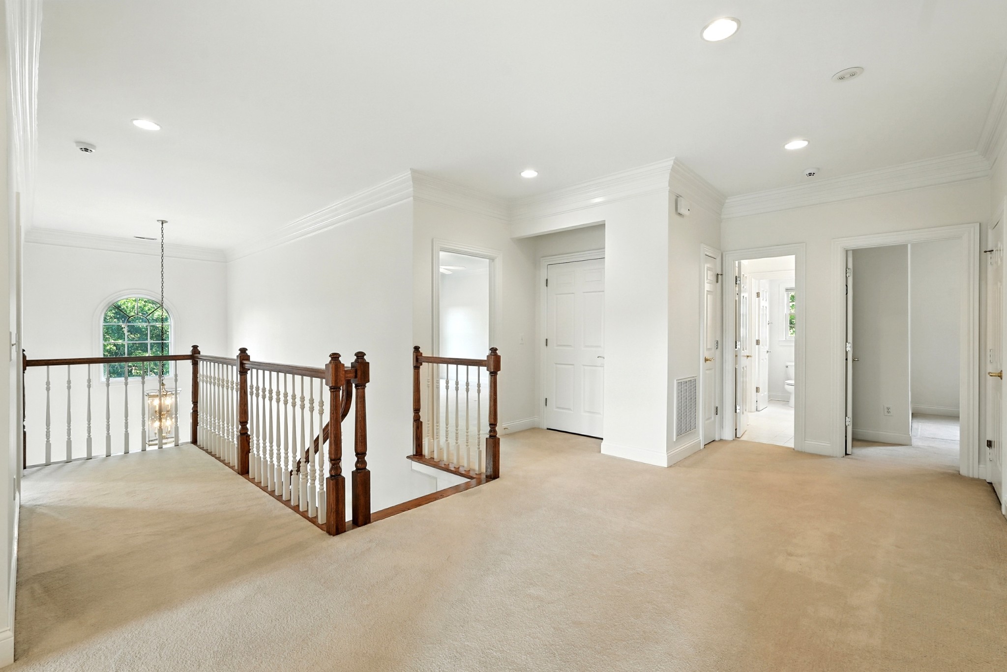 205 Belclaire Pl