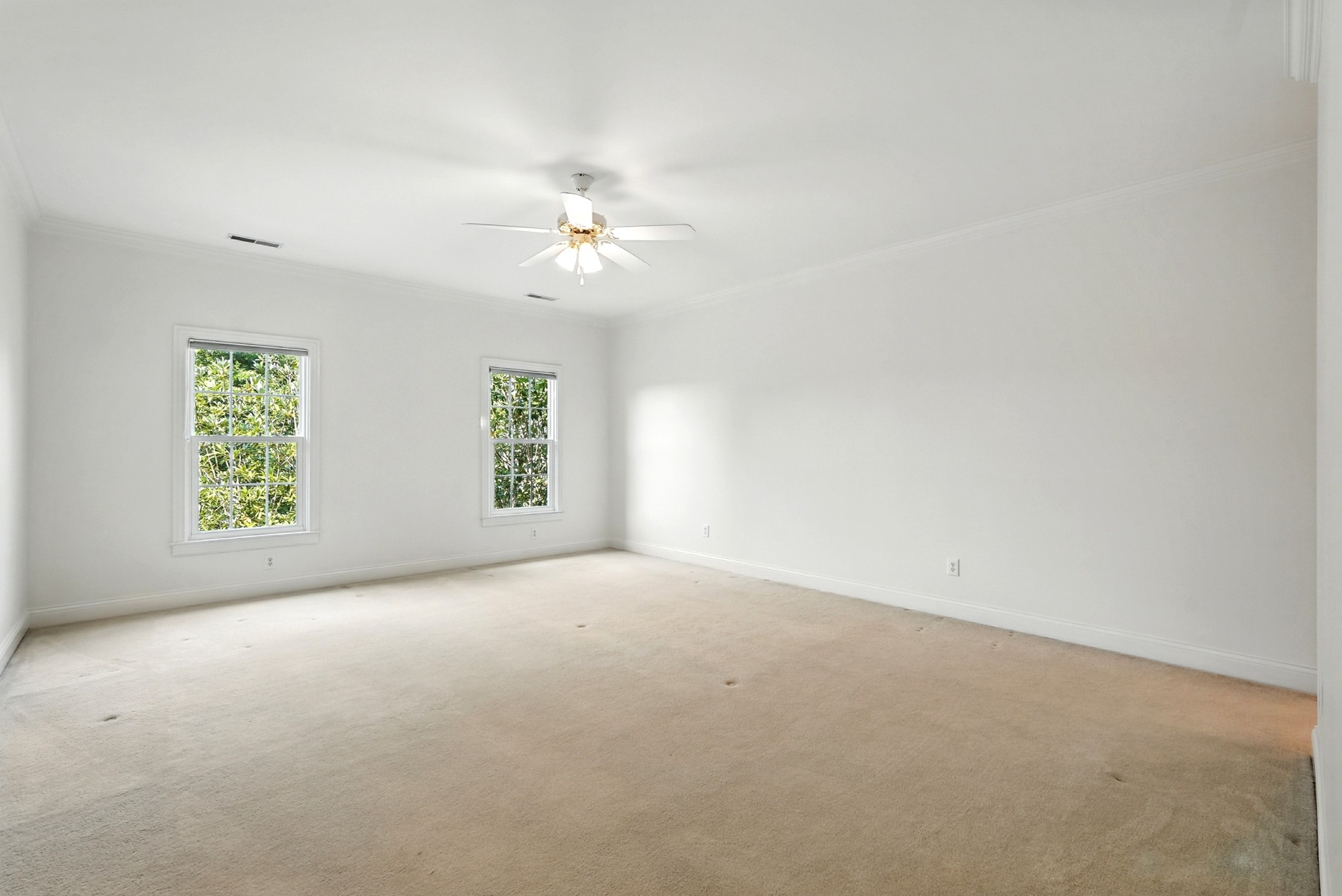 205 Belclaire Pl