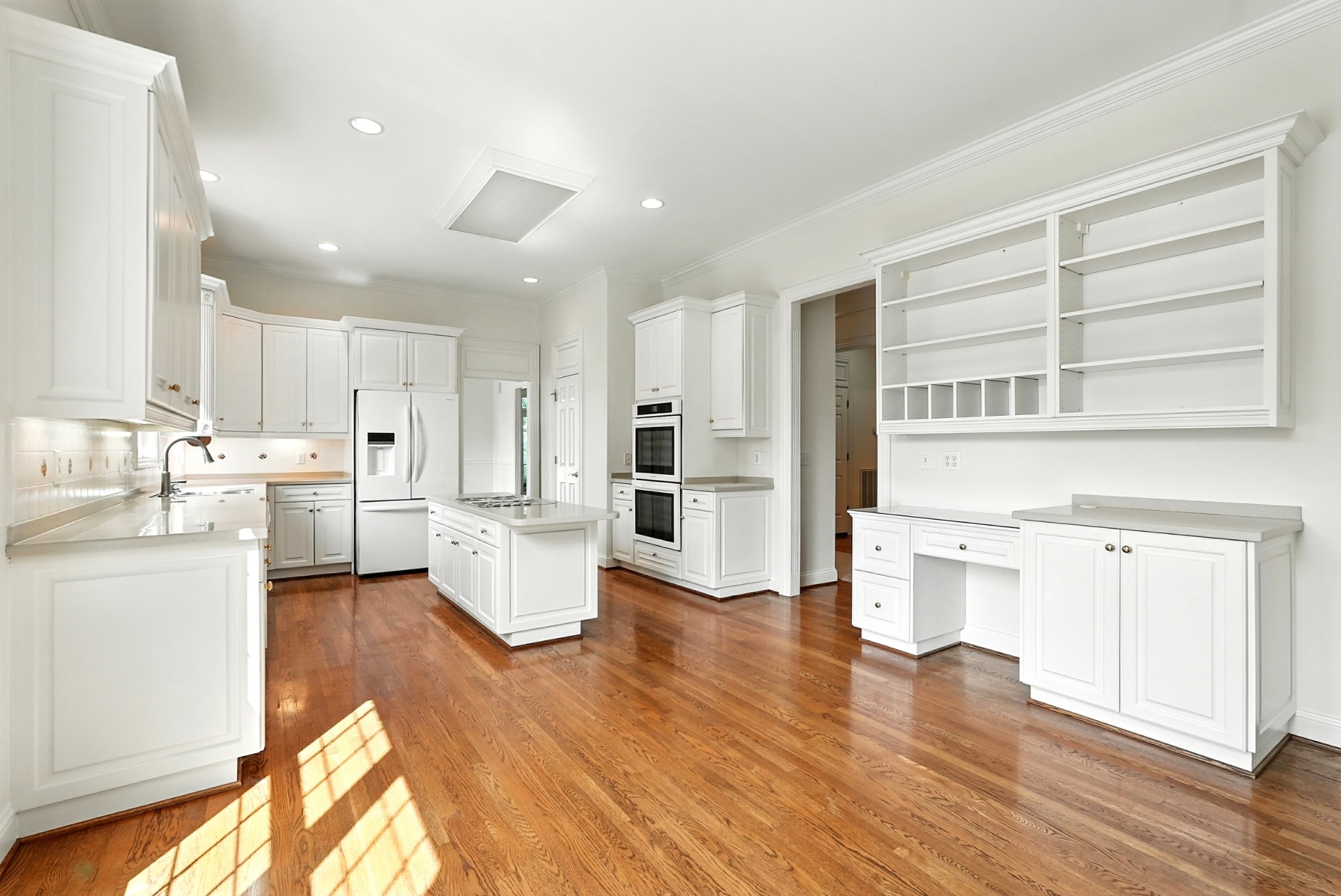 205 Belclaire Pl