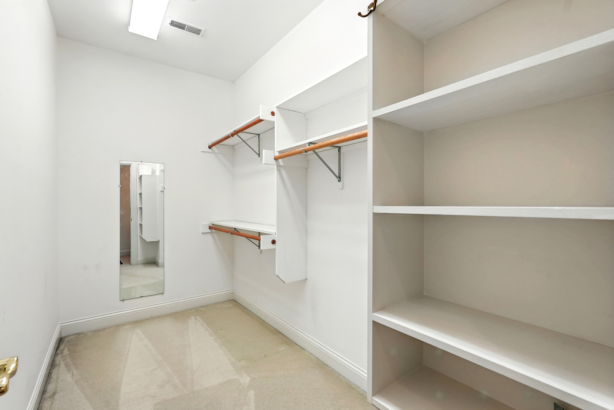 205 Belclaire Pl