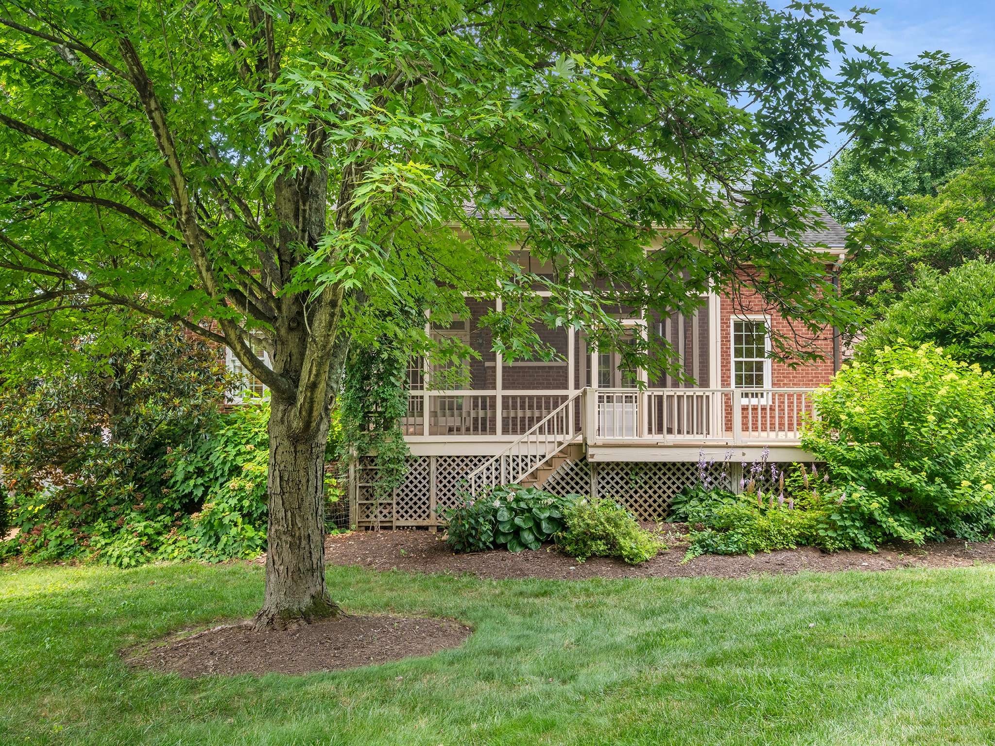205 Belclaire Pl