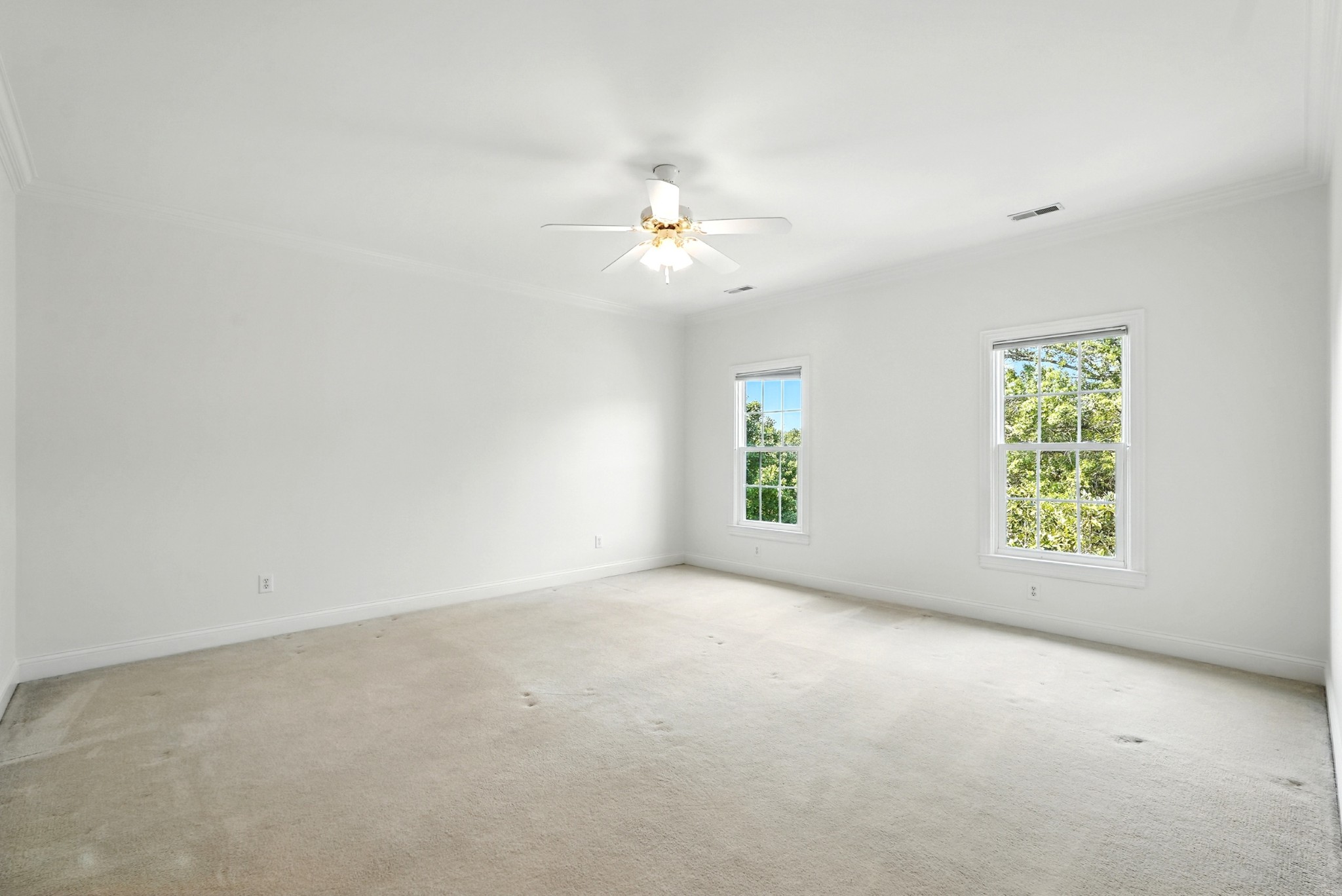 205 Belclaire Pl
