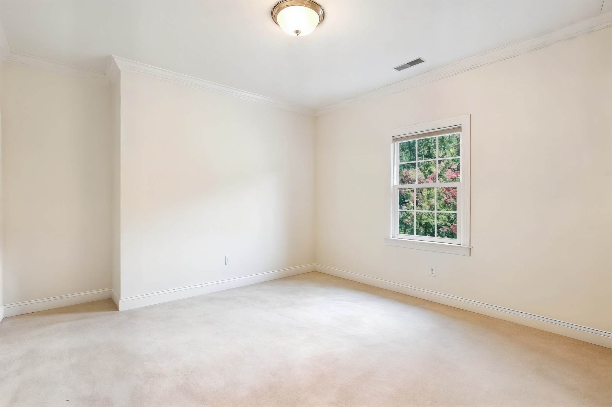 205 Belclaire Pl